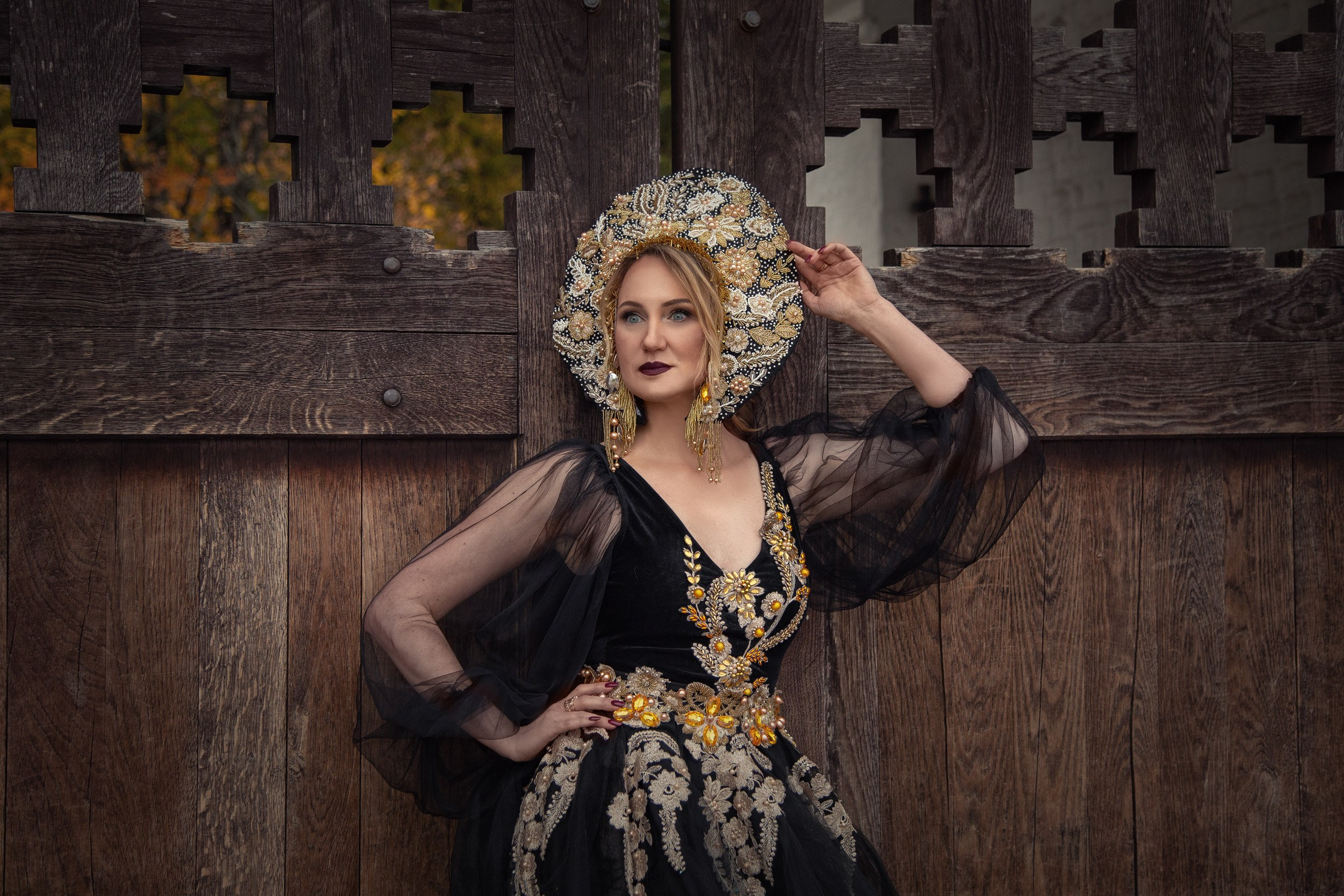 Женский портрет с лисой — необычная съемка с контактным животным | Фотограф Анна Татаурова. Фотограф Анна Татаурова | Авторская фотосъемка в Москве