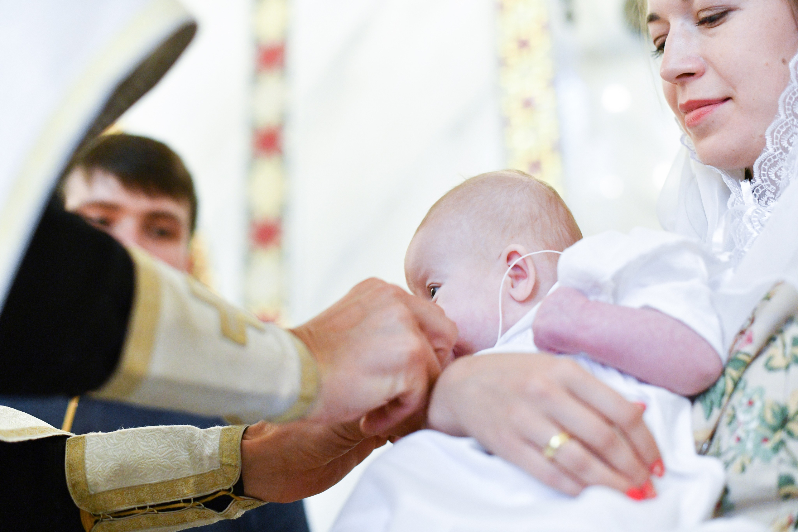 Крещение Марии. Церковь Покрова Пресвятой Богородицы в Ясенево. Свадебный и портретный фотограф в Москве Галина Борисова