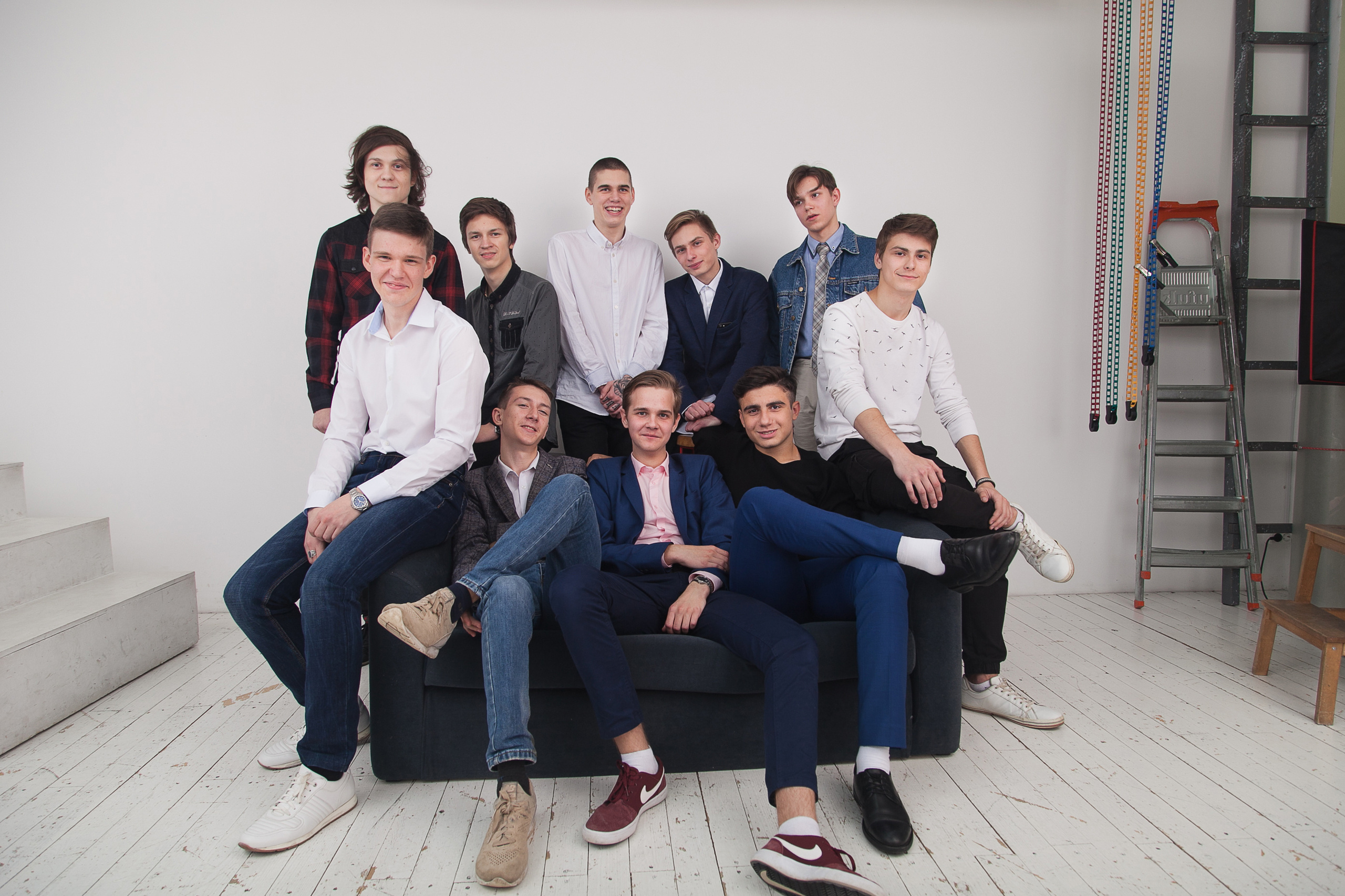 групповая фотография, фотография выпускников, фотография с друзьями, школьные друзья, школьники, школьный фотограф Ярославль