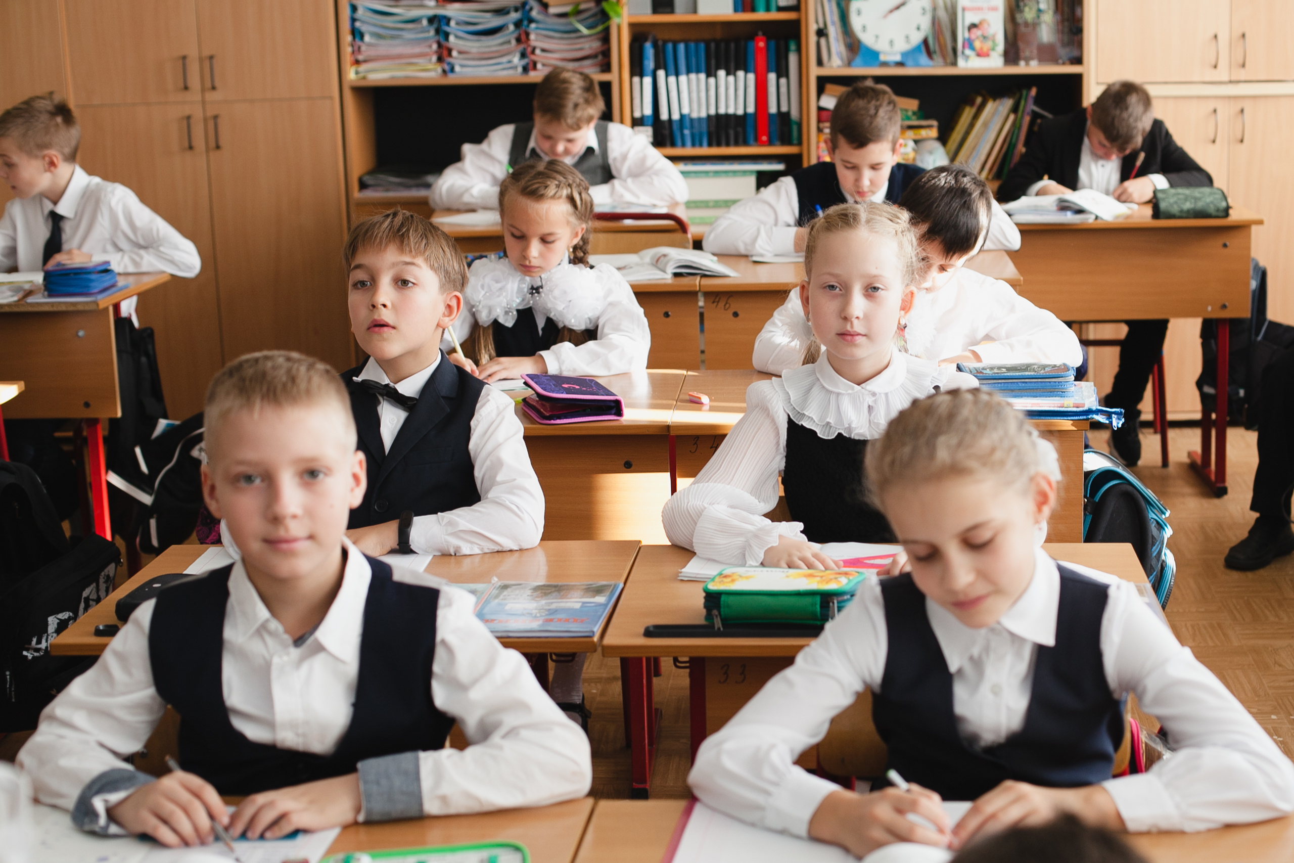 групповое фото, школьная фотография, выпускник, школьник, школа, выпускной класс, начальная школа, школьные друзья, осень, осенняя фотосессия,  1 сентября, уроки