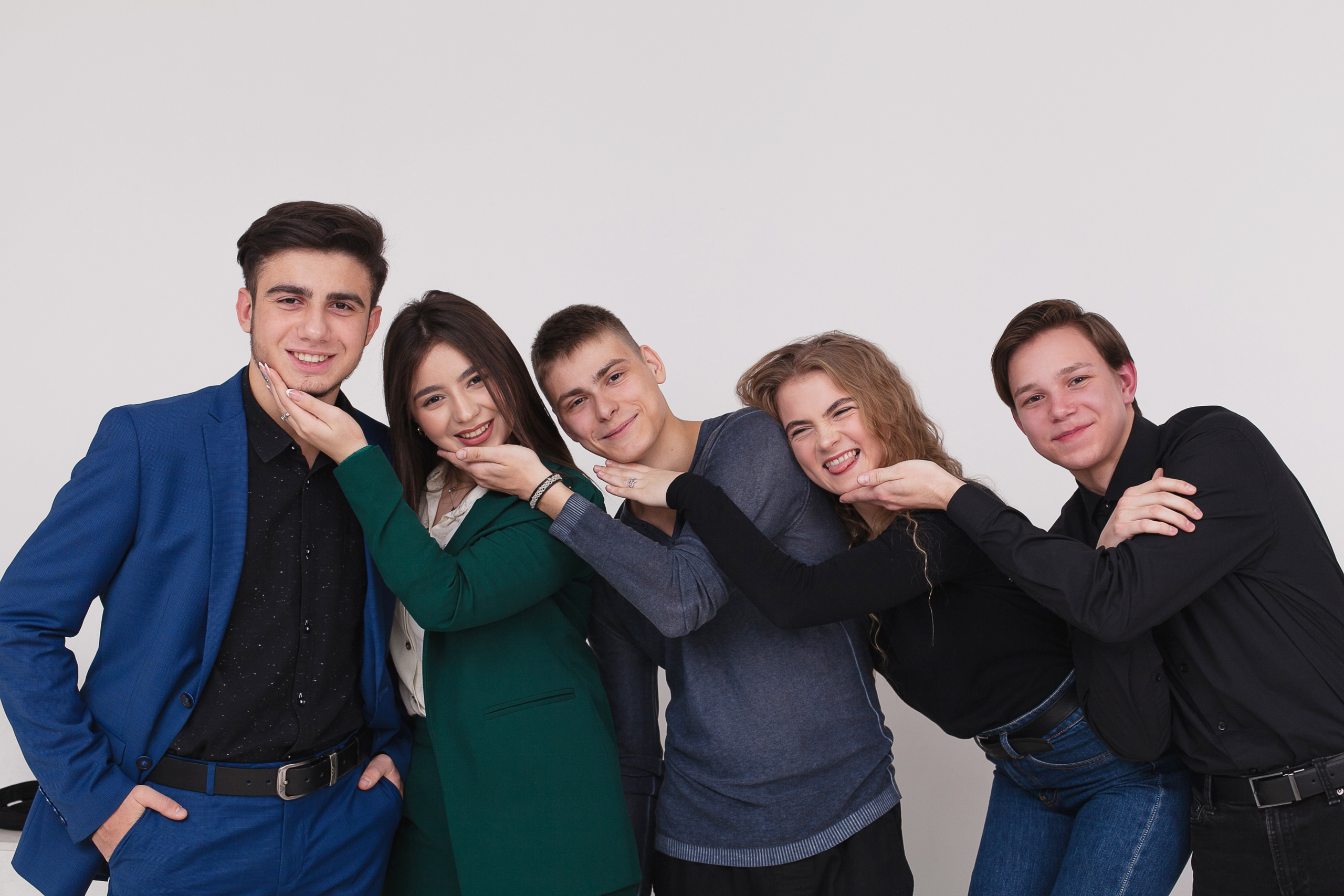 групповая фотография, фотография выпускников, фотография с друзьями, школьные друзья, школьники, школьный фотограф Ярославль