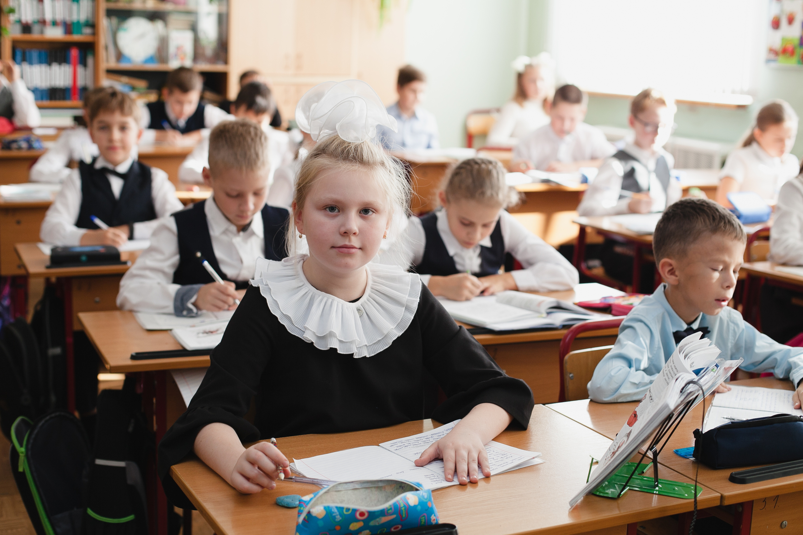 групповое фото, школьная фотография, выпускник, школьник, школа, выпускной класс, начальная школа, школьные друзья, осень, осенняя фотосессия,  1 сентября, уроки