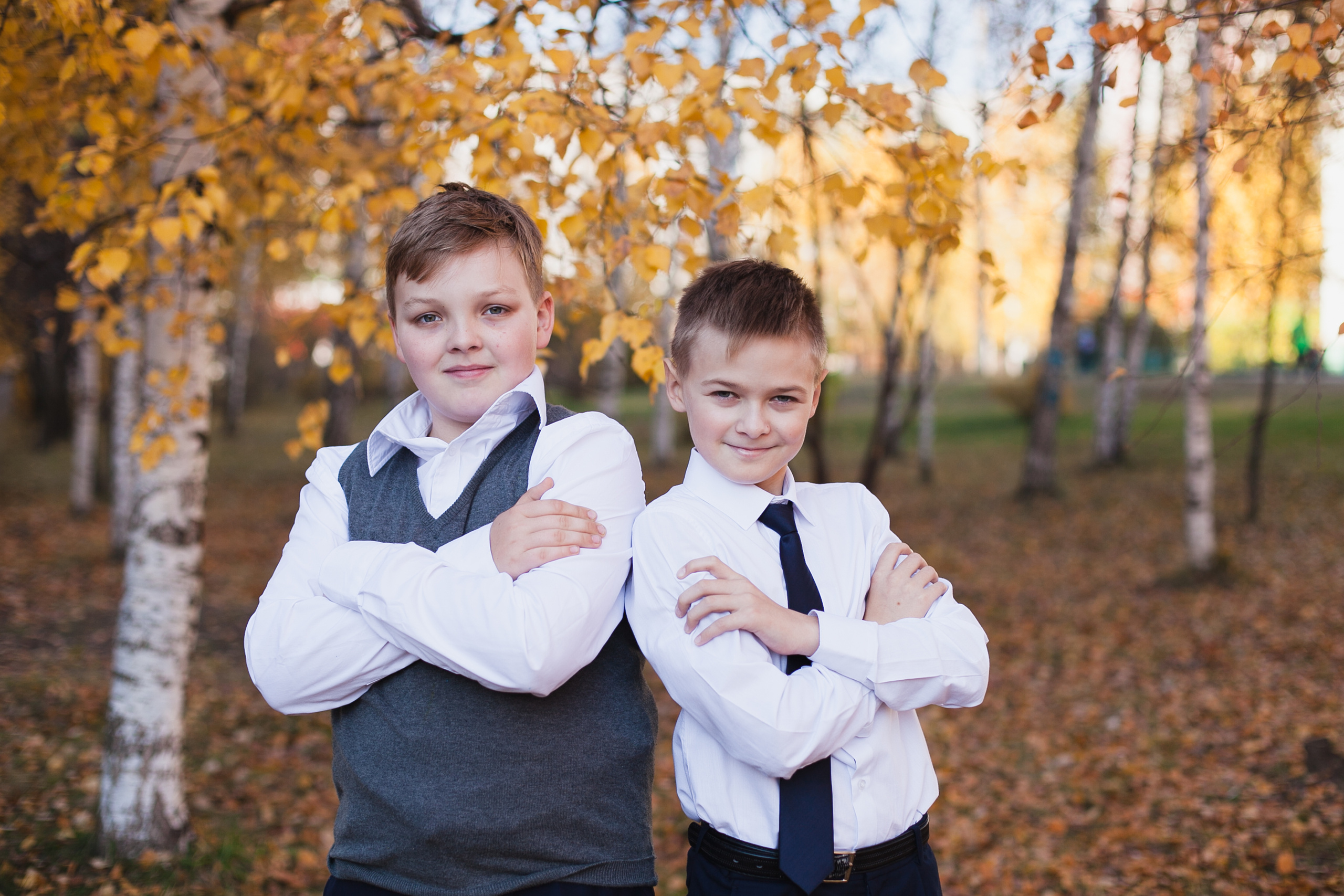 групповое фото, школьная фотография, выпускник, школьник, школа, выпускной класс, начальная школа, школьные друзья, осень, осенняя фотосессия,  1 сентября, октябрь, золотая осень