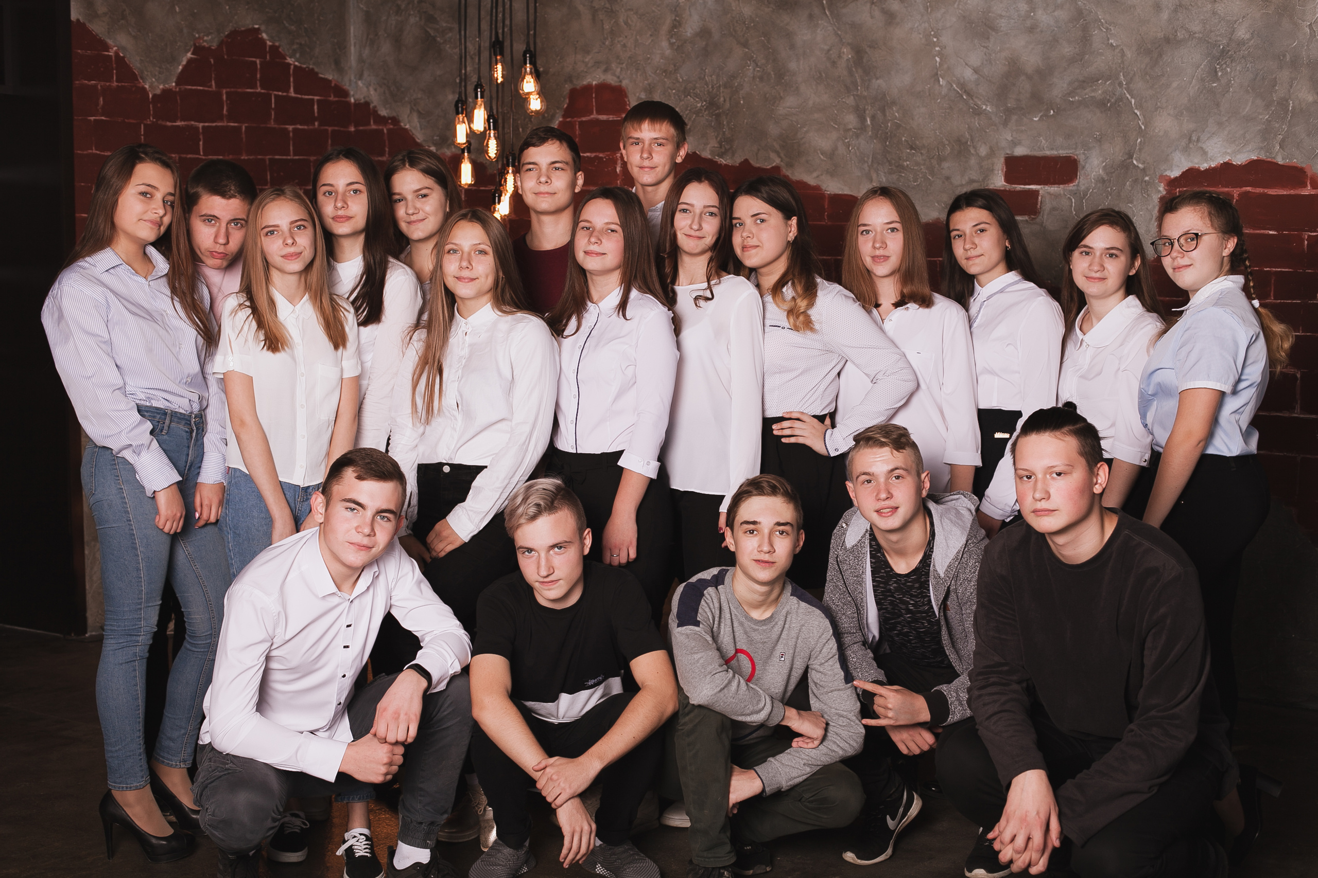 групповое фото, школьная фотография, выпускник, школьник, школа, выпускной класс, старшеклассники, школьные друзья, осень, 1 сентября, одноклассники, фотосессия в студии, школьный фотограф Ярославль