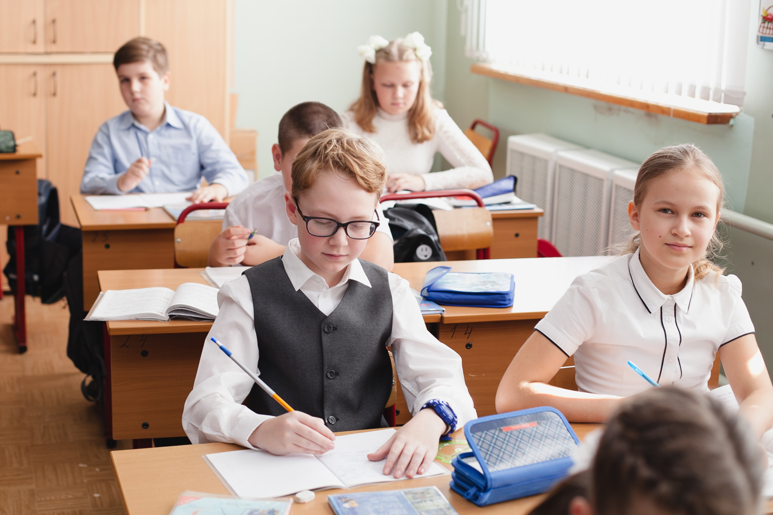 групповое фото, школьная фотография, выпускник, школьник, школа, выпускной класс, начальная школа, школьные друзья, осень, осенняя фотосессия,  1 сентября, уроки