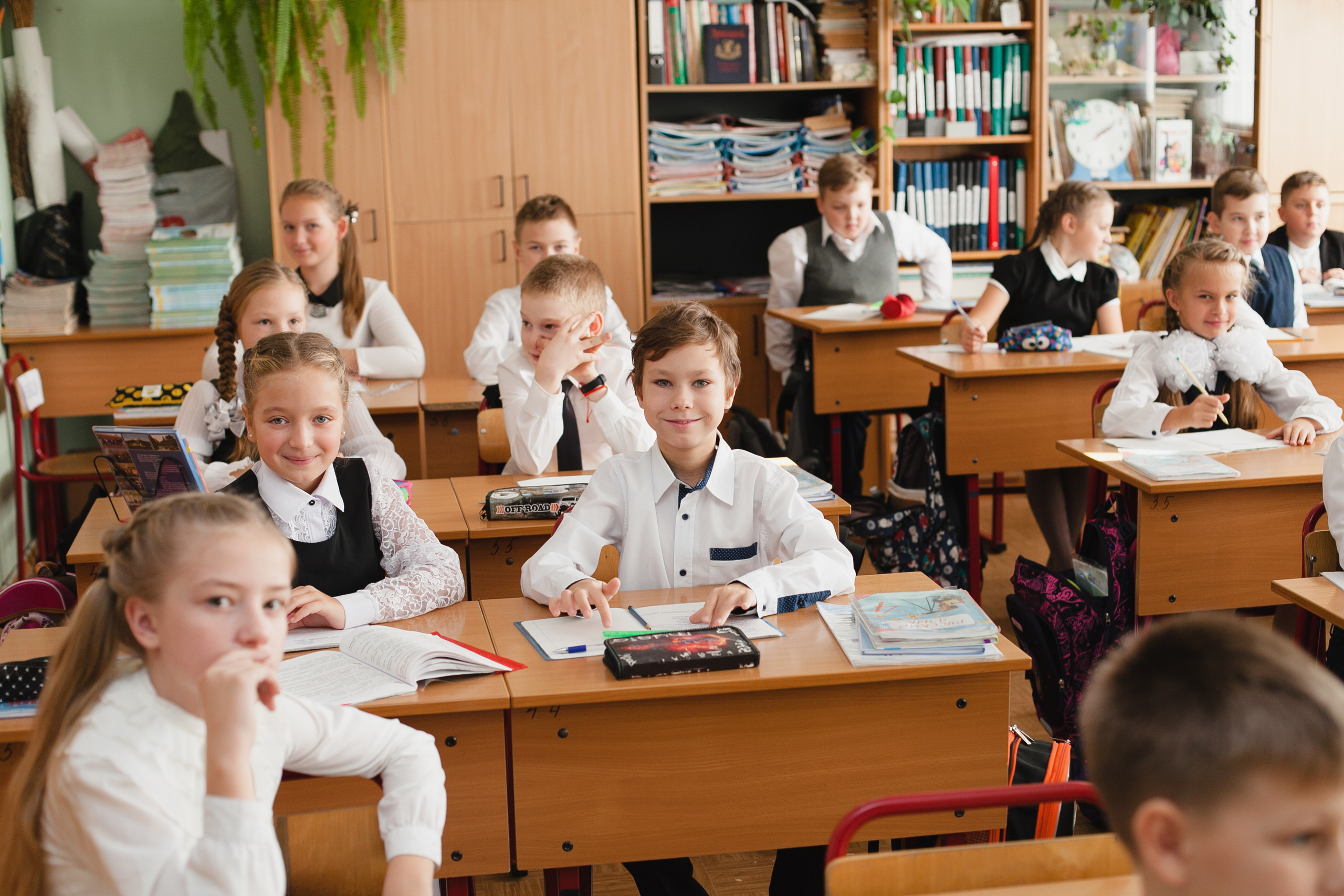 групповое фото, школьная фотография, выпускник, школьник, школа, выпускной класс, начальная школа, школьные друзья, осень, осенняя фотосессия,  1 сентября, уроки