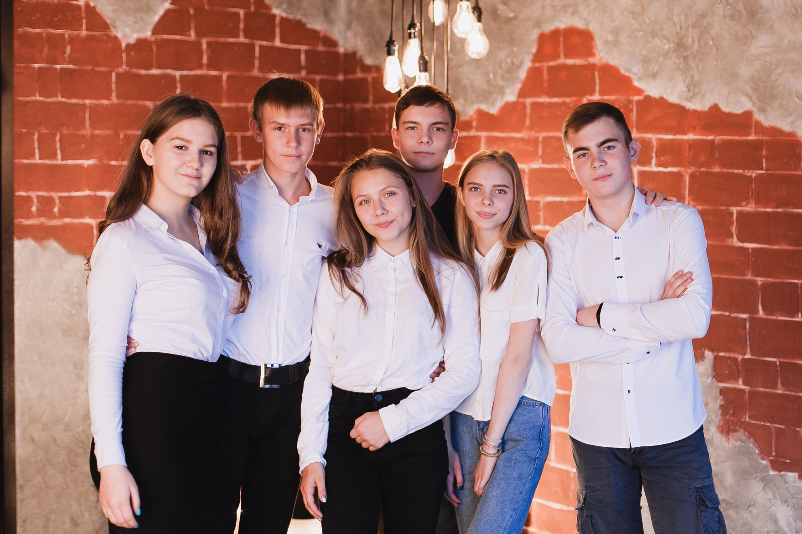 групповое фото, школьная фотография, выпускник, школьник, школа, выпускной класс, старшеклассники, школьные друзья, осень, 1 сентября, одноклассники, фотосессия в студии, школьный фотограф Ярославль