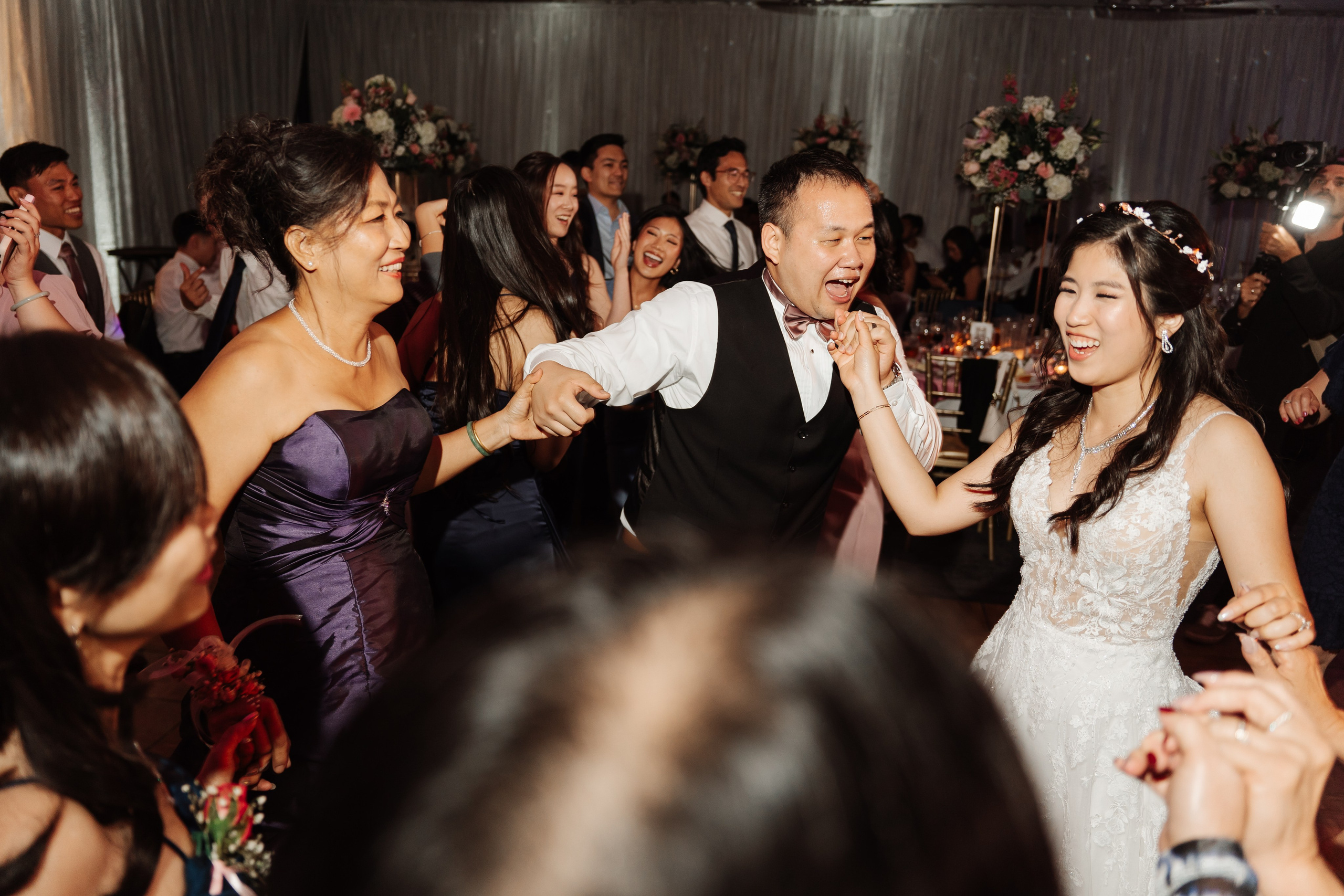 2025-08-16_AndreaChristopher. Ретушер Зенькевич Света