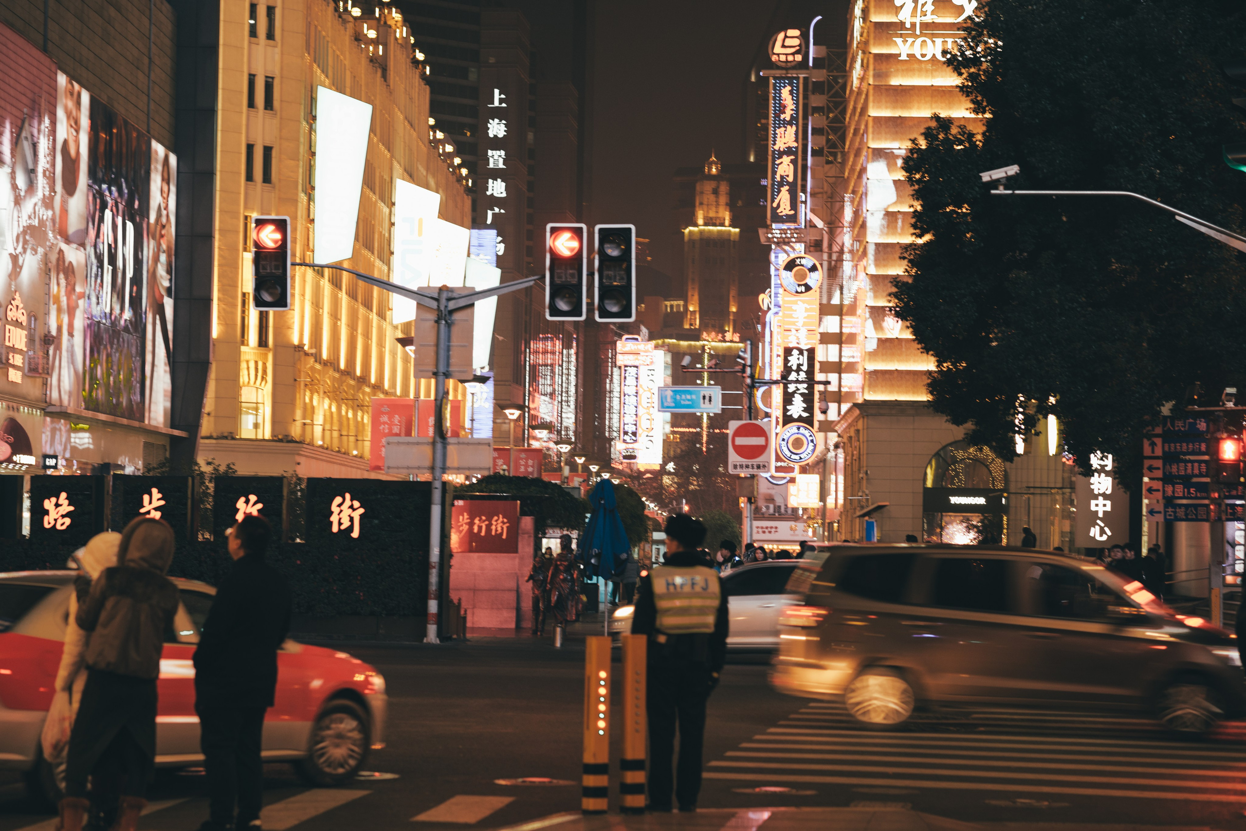 Рекламный фотограф из Гуанчжоу: вдохновение в улицах Шанхая. Коммерческий и предметный фотограф в Гуанчжоу Коваленко Александр