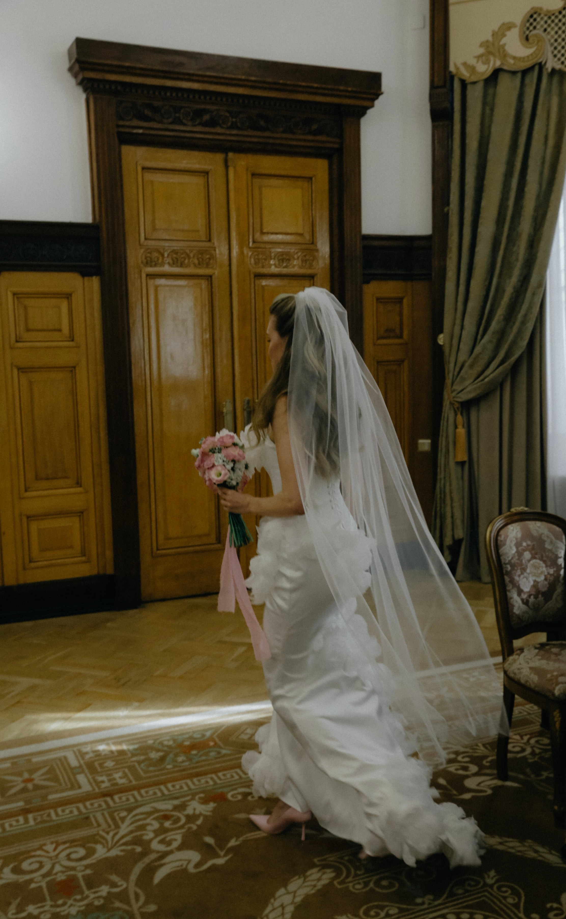 Теплый август