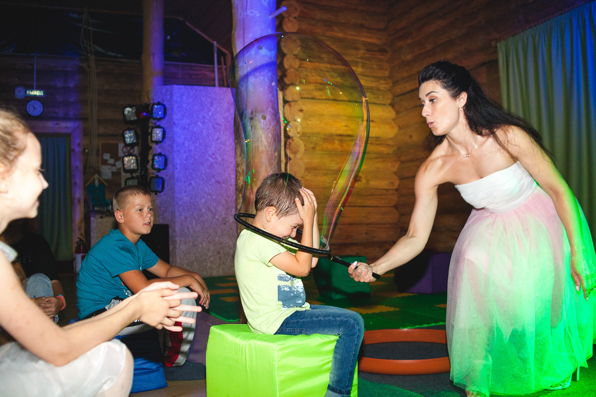 Шоу мыльных пузырей. Анна Леденева Фотограф