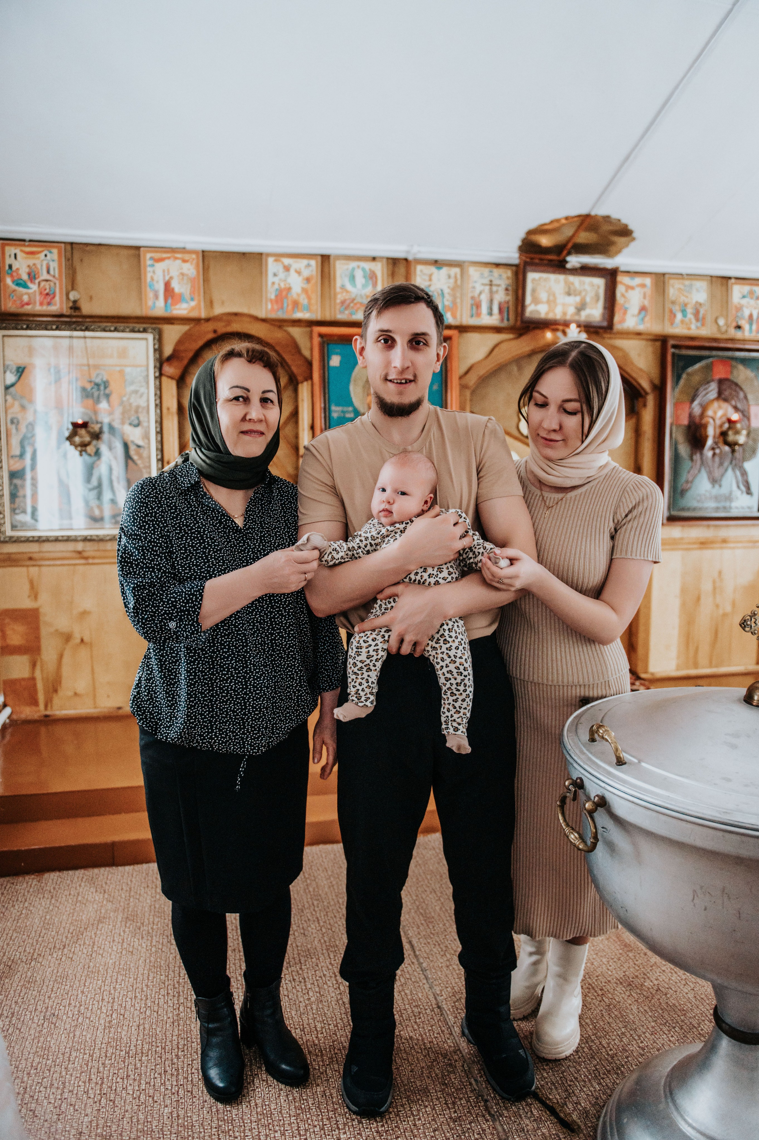 Таинство крещения Мирославы. Фотограф в Сургуте Светлана Гибадуллина