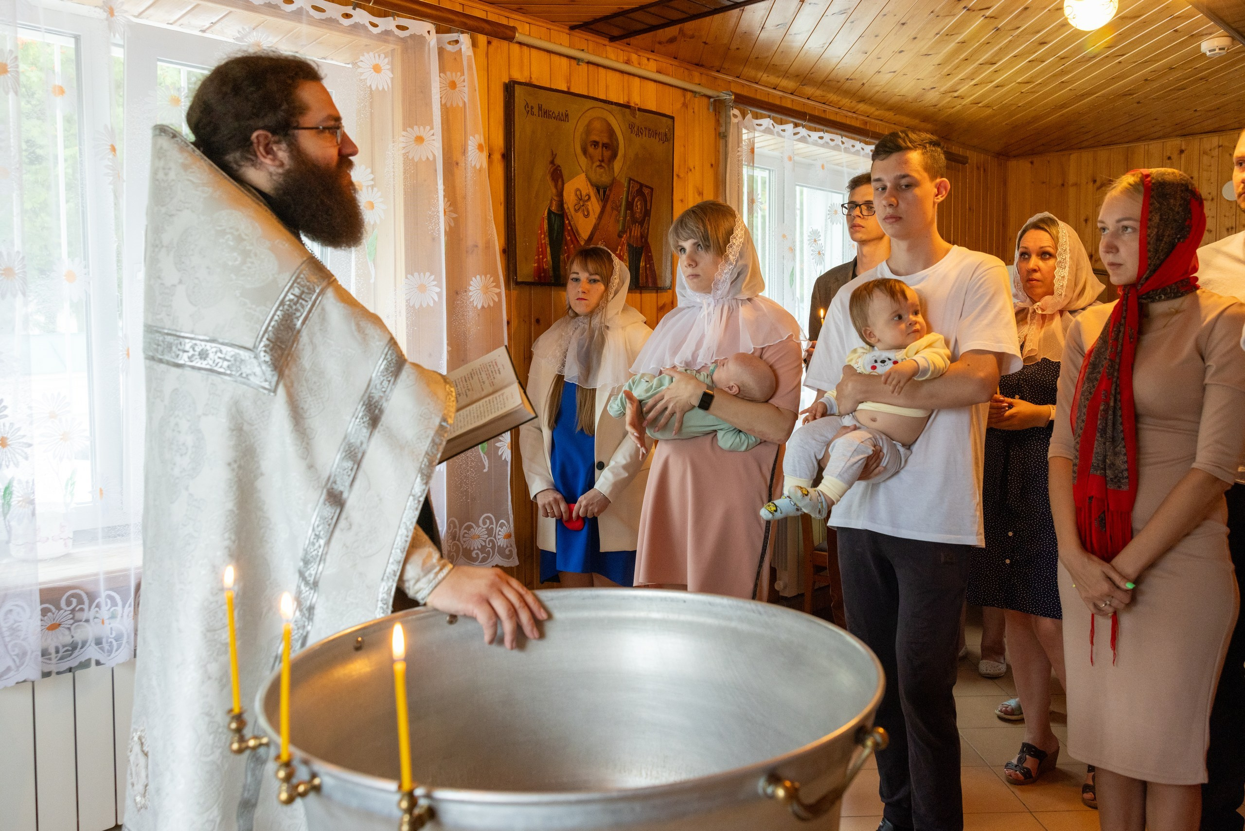 Образец репортажа крещения оригиналы, без искажений, без вспышки, светосильная оптика!. Фотограф в Туле Крупский АнДРей. Фотостудия «КАДР71» в Туле