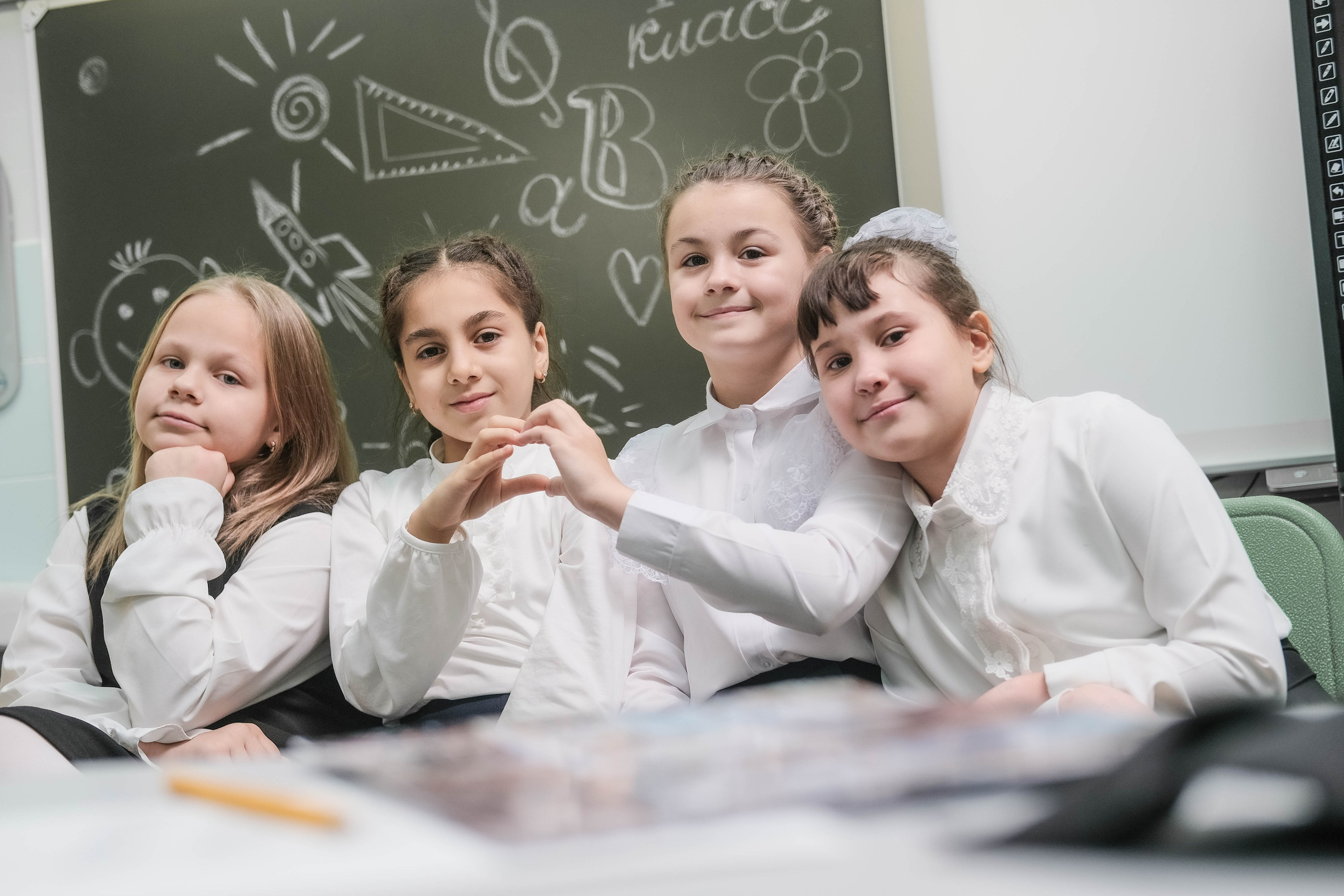 4 класс. Фотограф Елена Дегтярева. Семейная, детская и школьная фотография в Тюмени. Яркие и живые снимки, которые сохранят историю вашей семьи