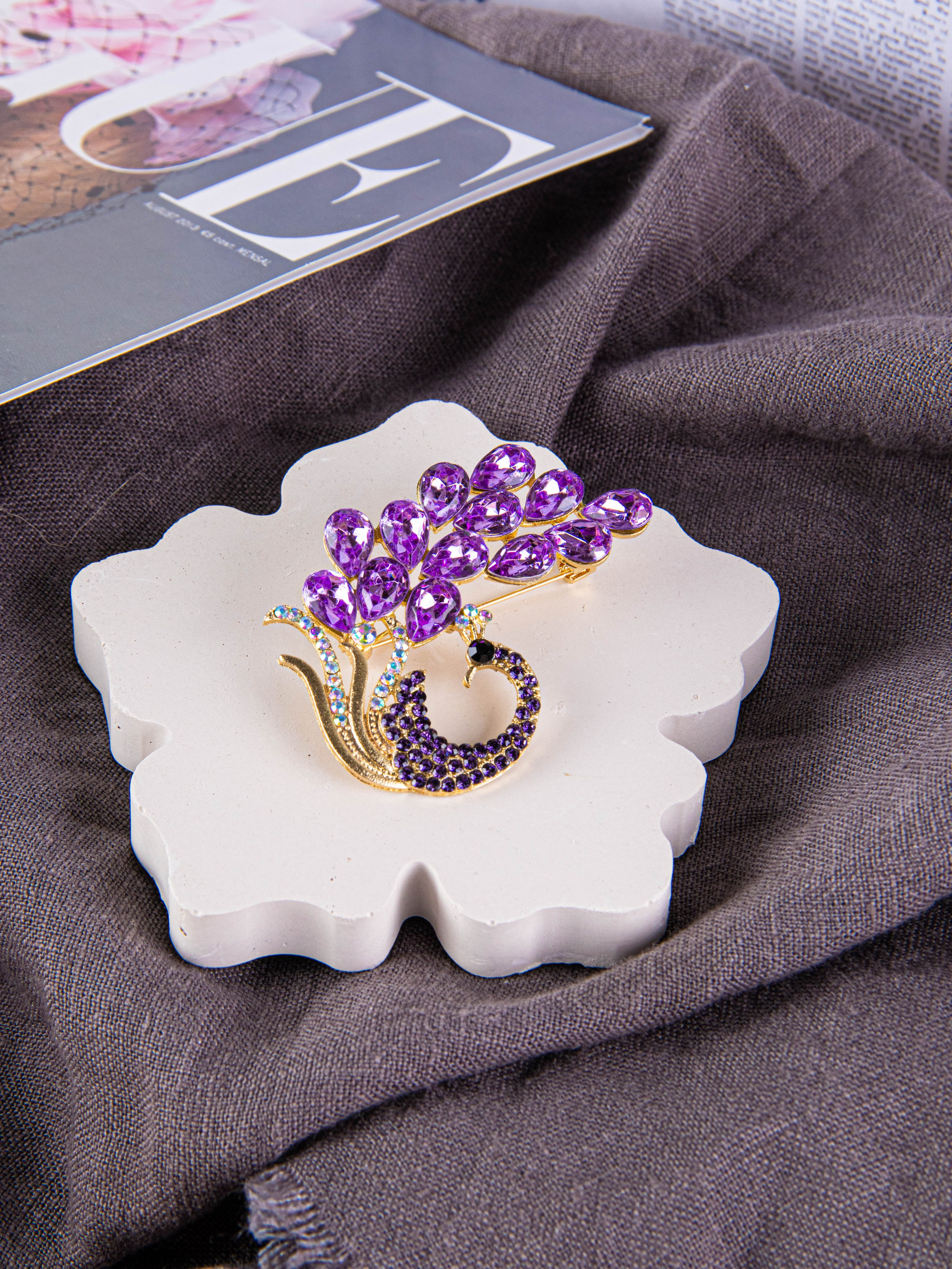 Брошь. «Матрица»