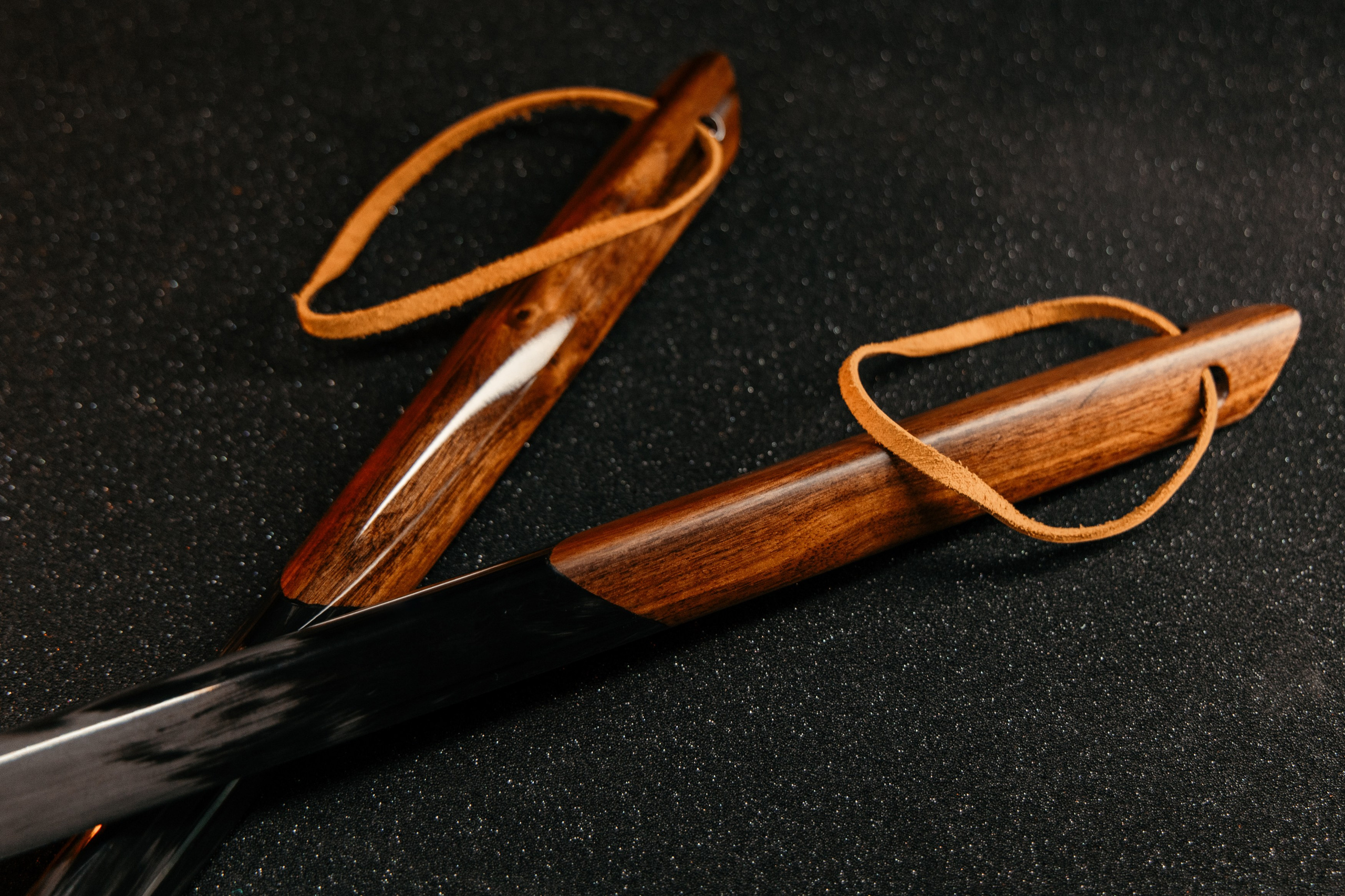 Ложки для обуви из карбона. DeLorein