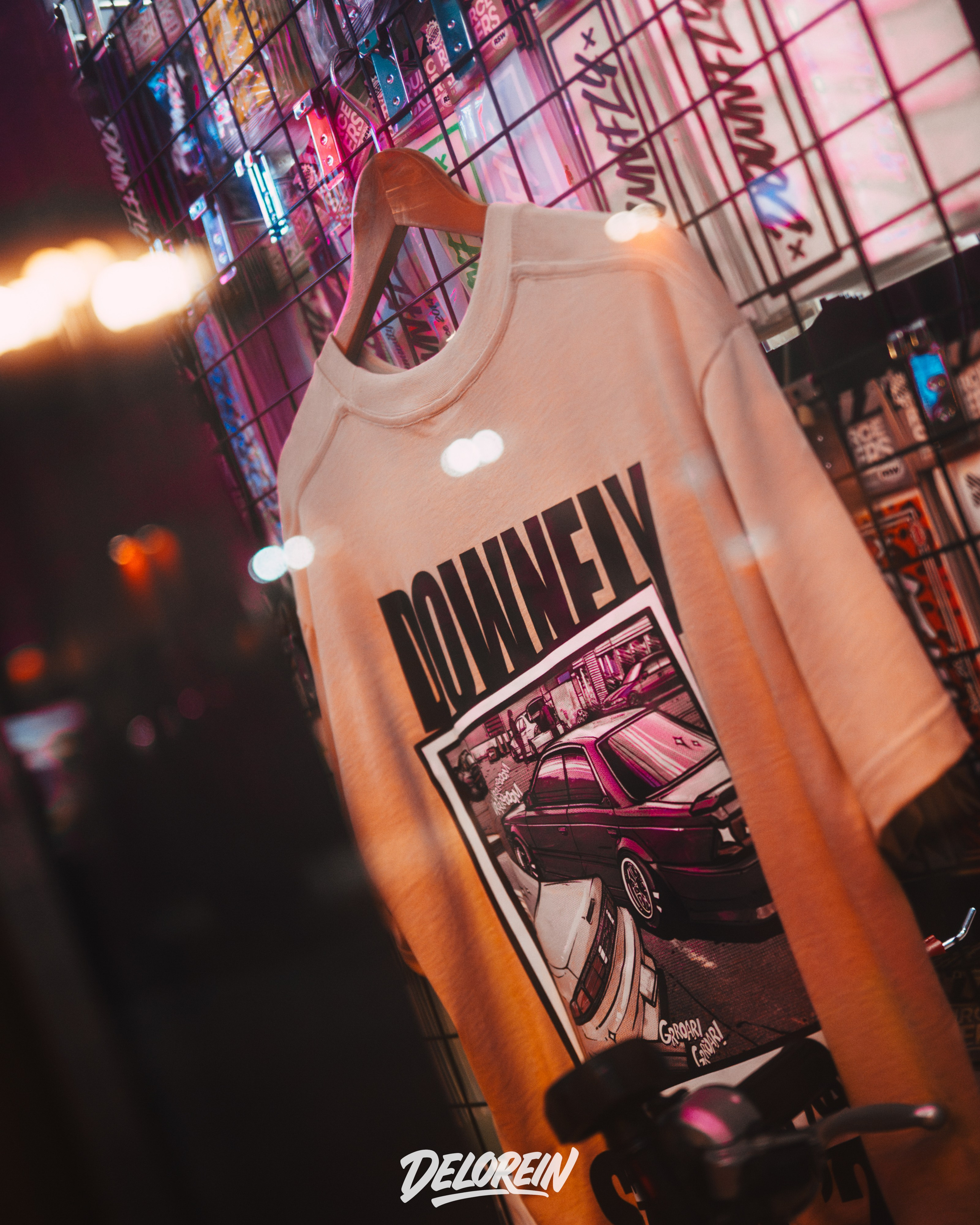 Downfly 25 марта 2026. DeLorein