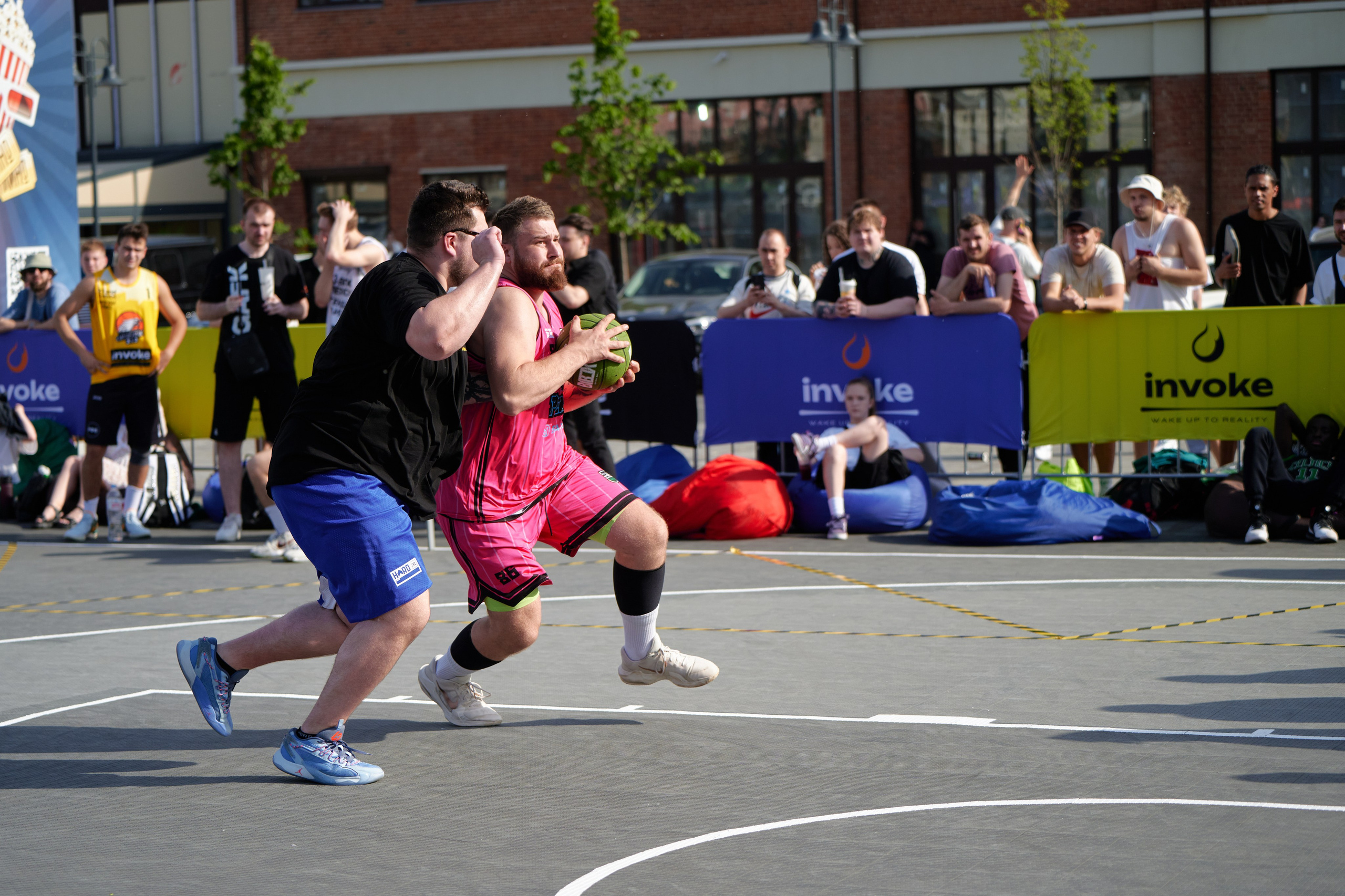 Invoke — Легенды улиц. Фотограф в Москве — Новиков Владислав