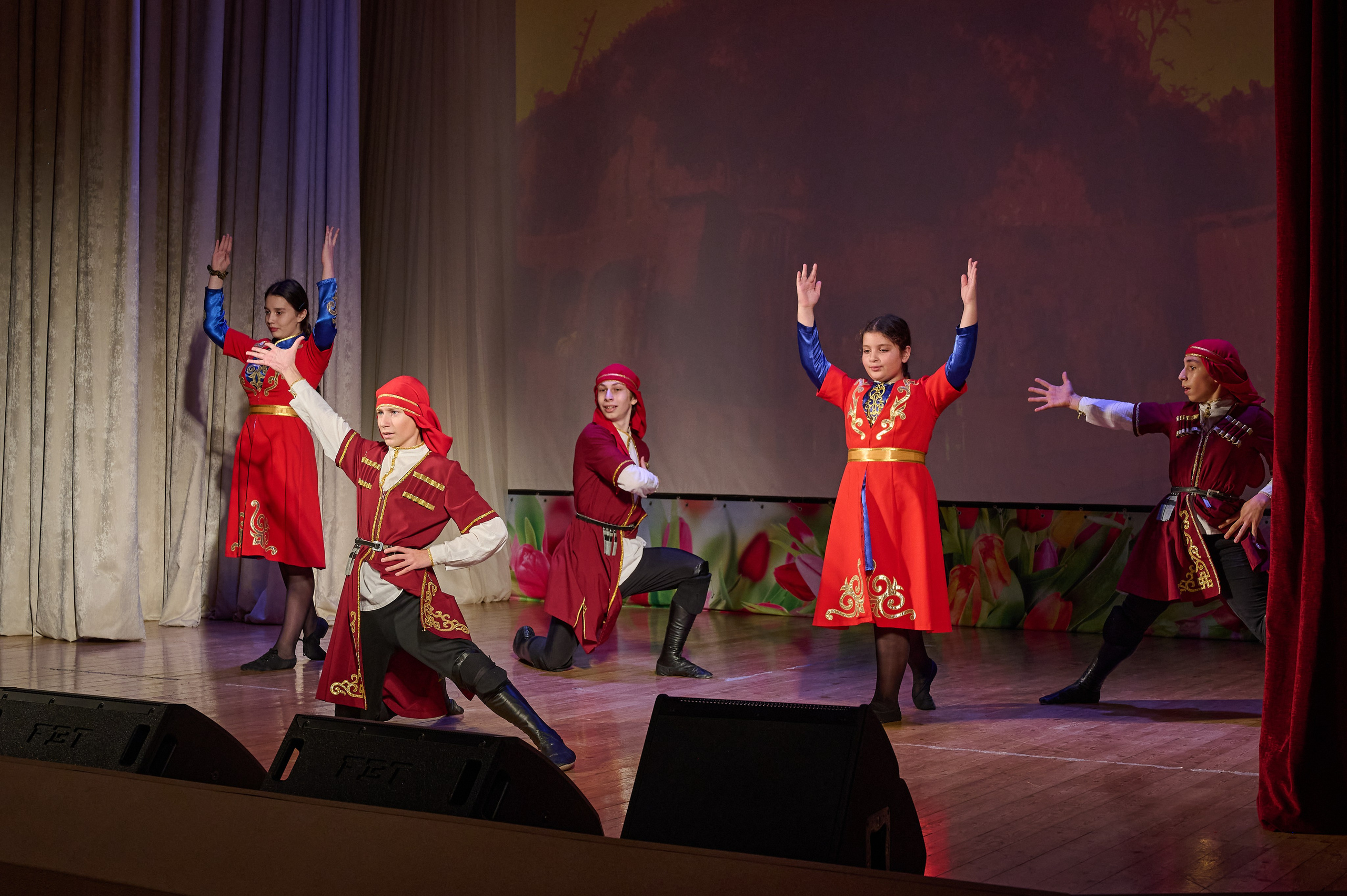 День матери. Кабардинка. Жизнь курорта Кабардинка в фотографиях