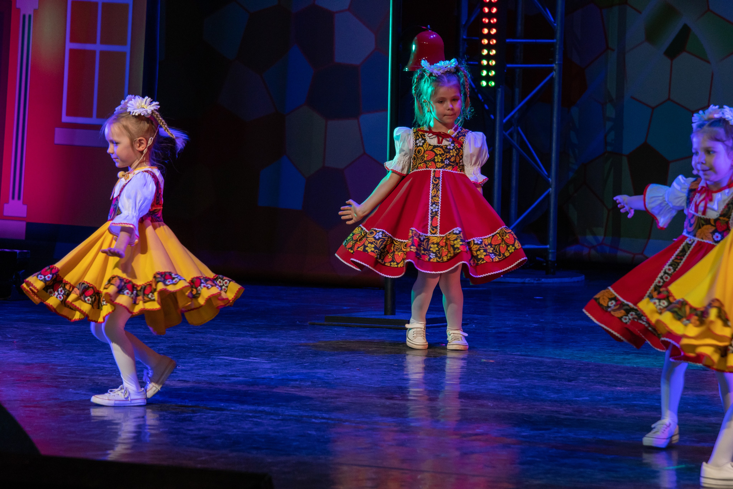 Съёмка концерта для Домисольки, большой концертный зал Космос. «Студия DRONAVT`s» — видеосъёмка и фотография г. Москва