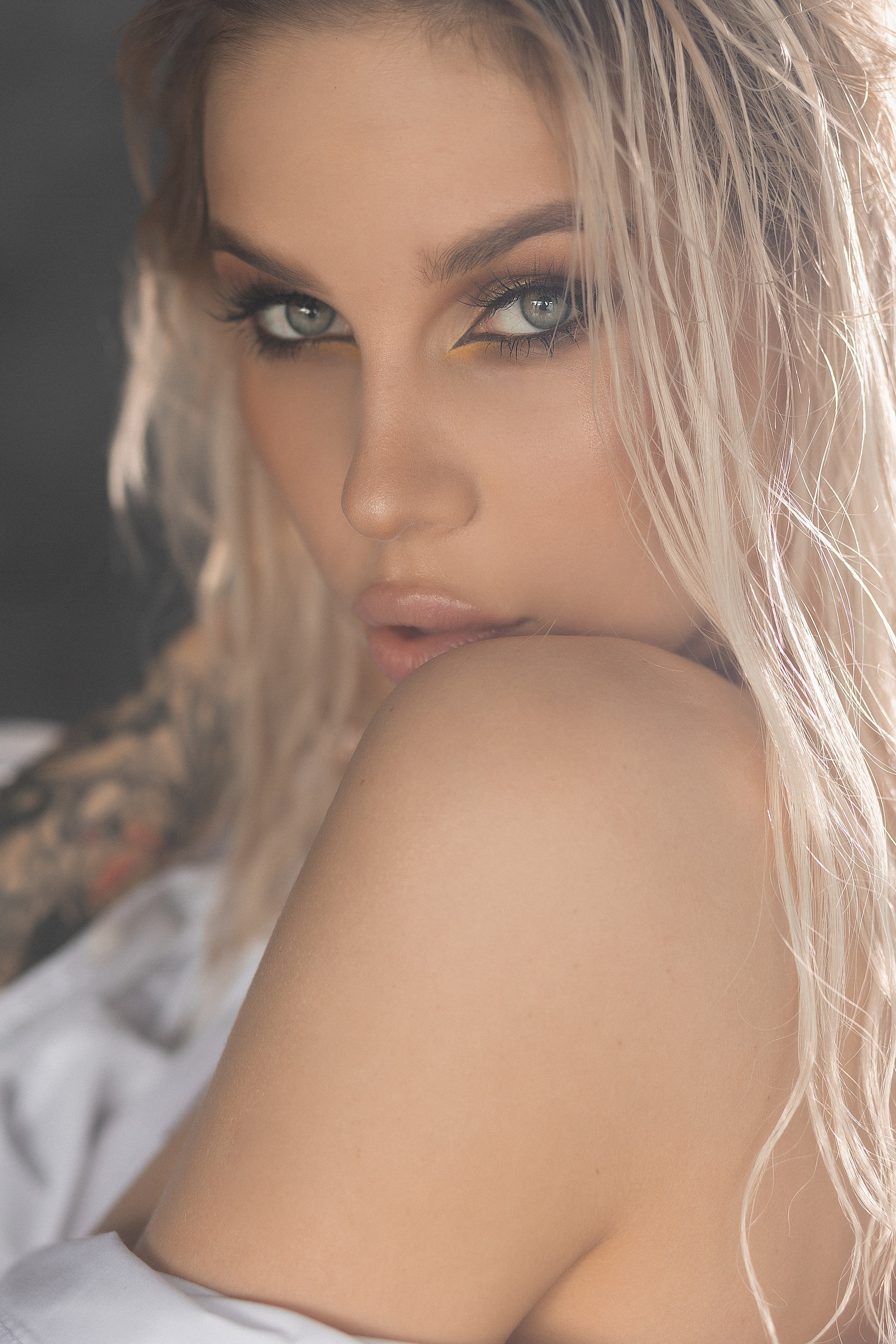 Олеся студия Нирвана. Женский фотограф в Екатеринбурге Марина Логинова