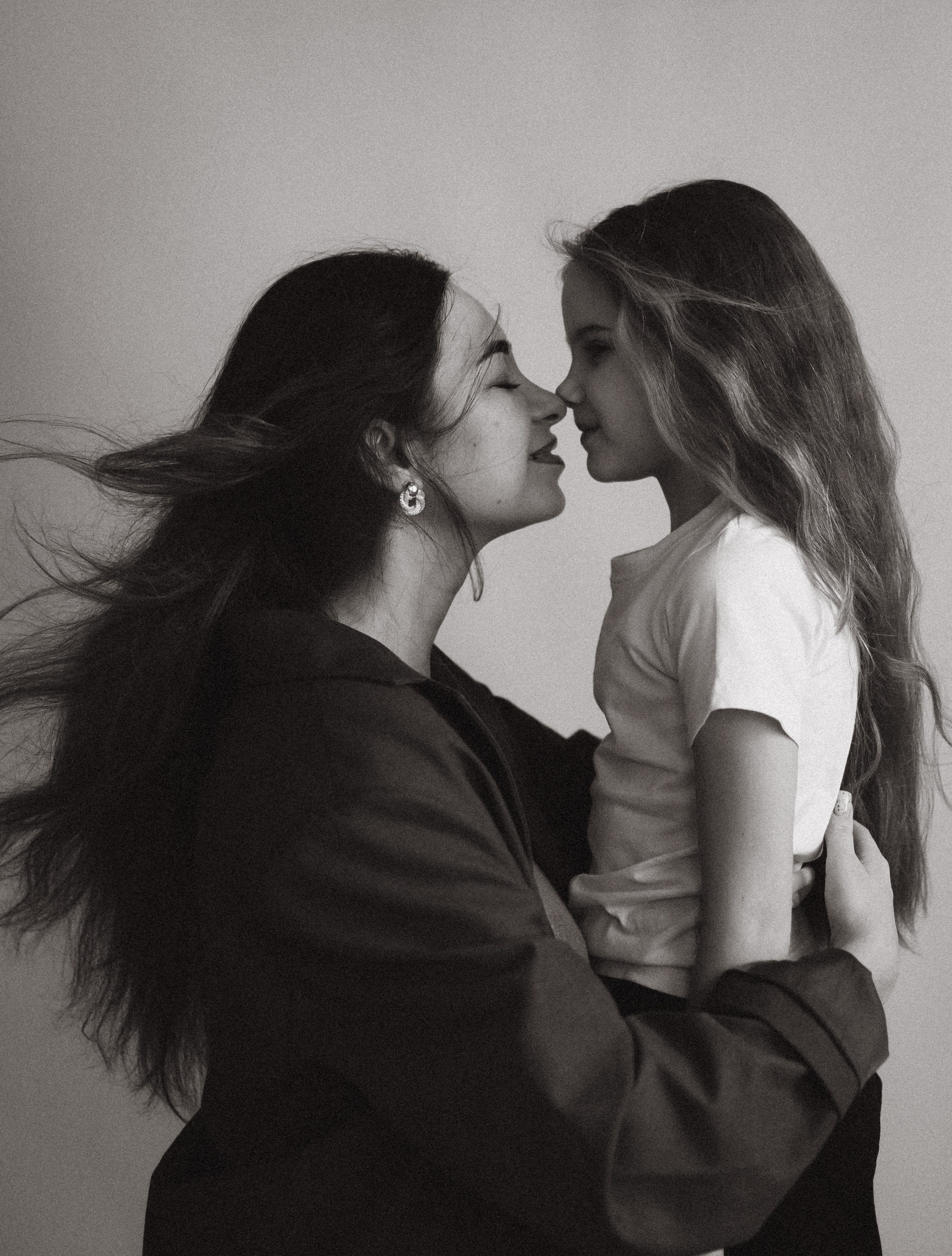 Даша, Ваня, Ксюша и Максим!. Услуги