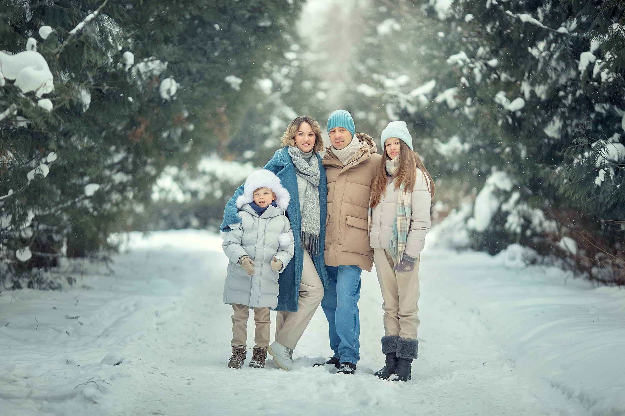 Зимние забавы на семейной фотосессии. Tatyana Nadezhdina Family photographer