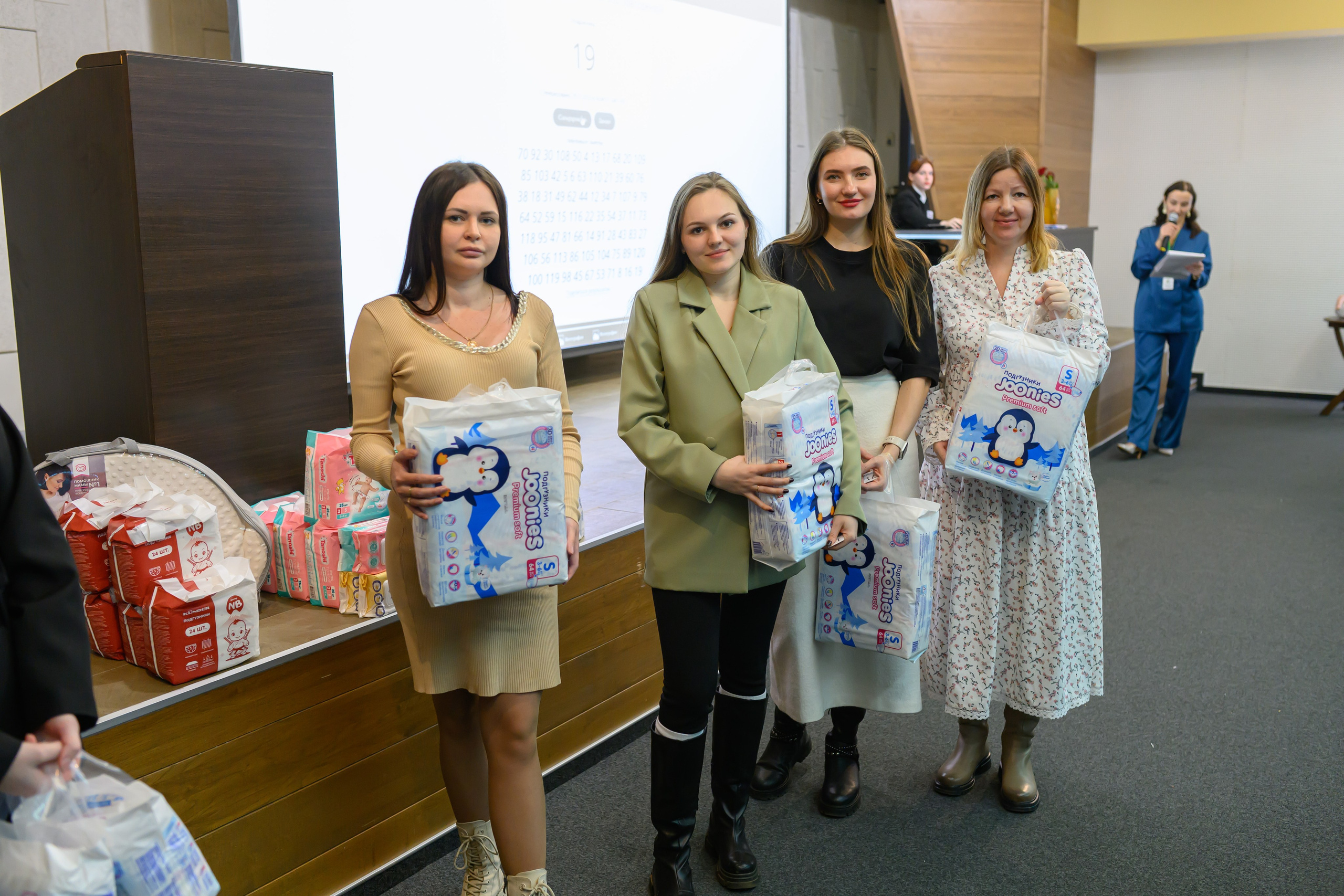 Праздник материнства ноябрь 2025. Профессиональный фотограф Елена Красилина г.Ярославль, г. Рыбинск