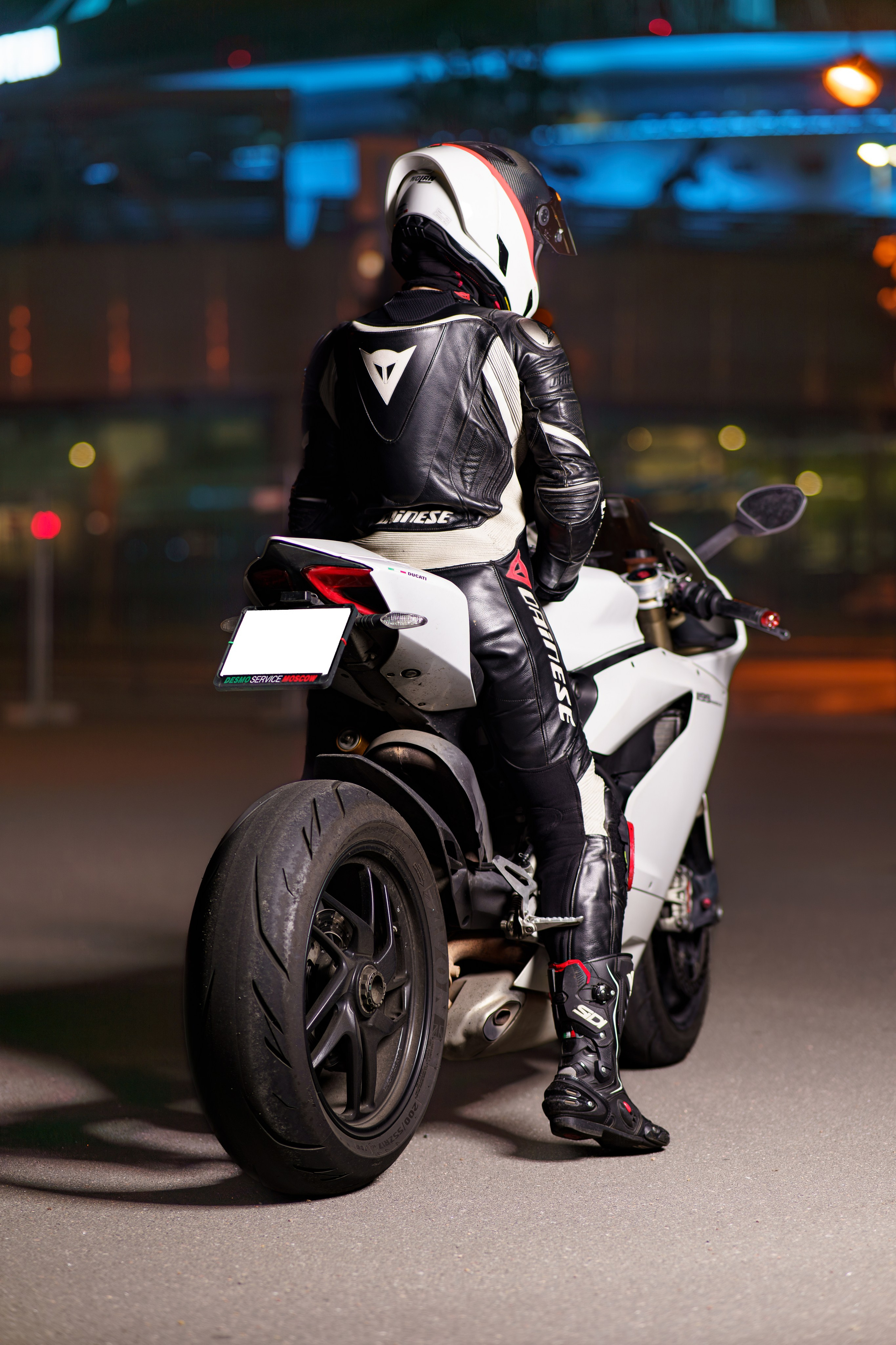 Ducati 1199. Автомобильный фотограф в Санкт Петербурге. Евгений Коновалов