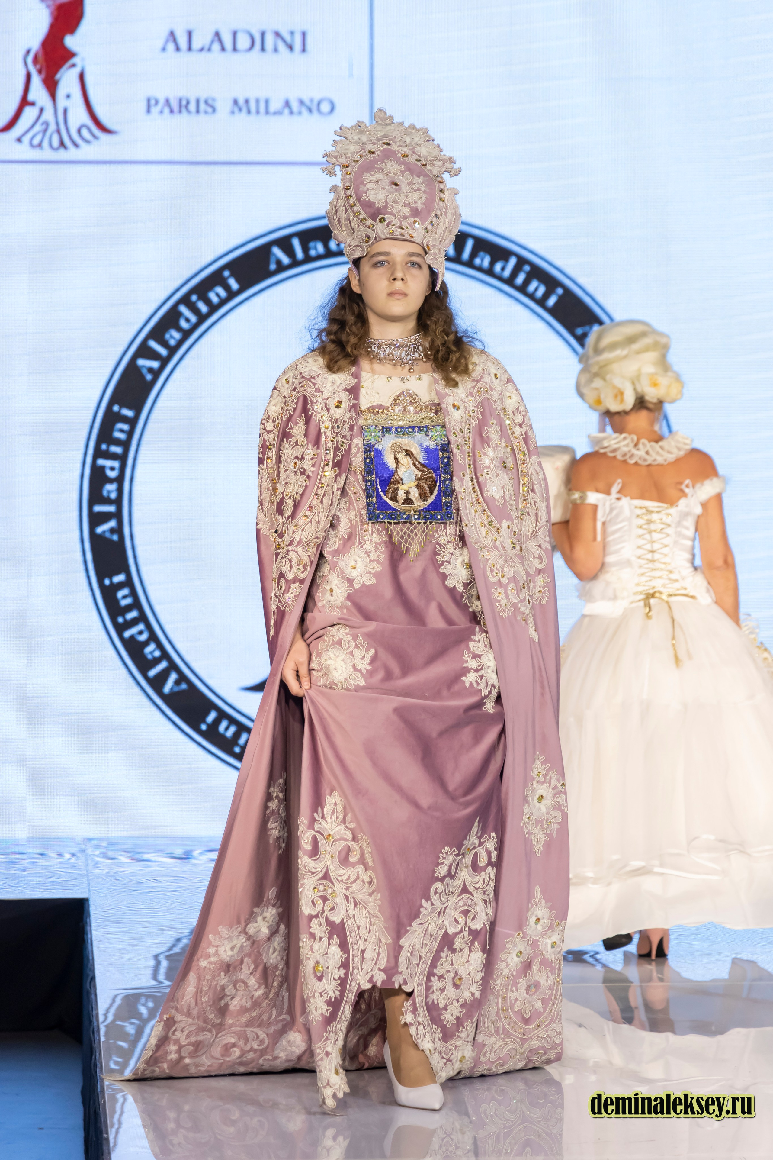 Показ бренда Аладини на выставке Уникальная Россия 2025. Репортажный, семейный и студийный фотограф в Москве Демин Алексей