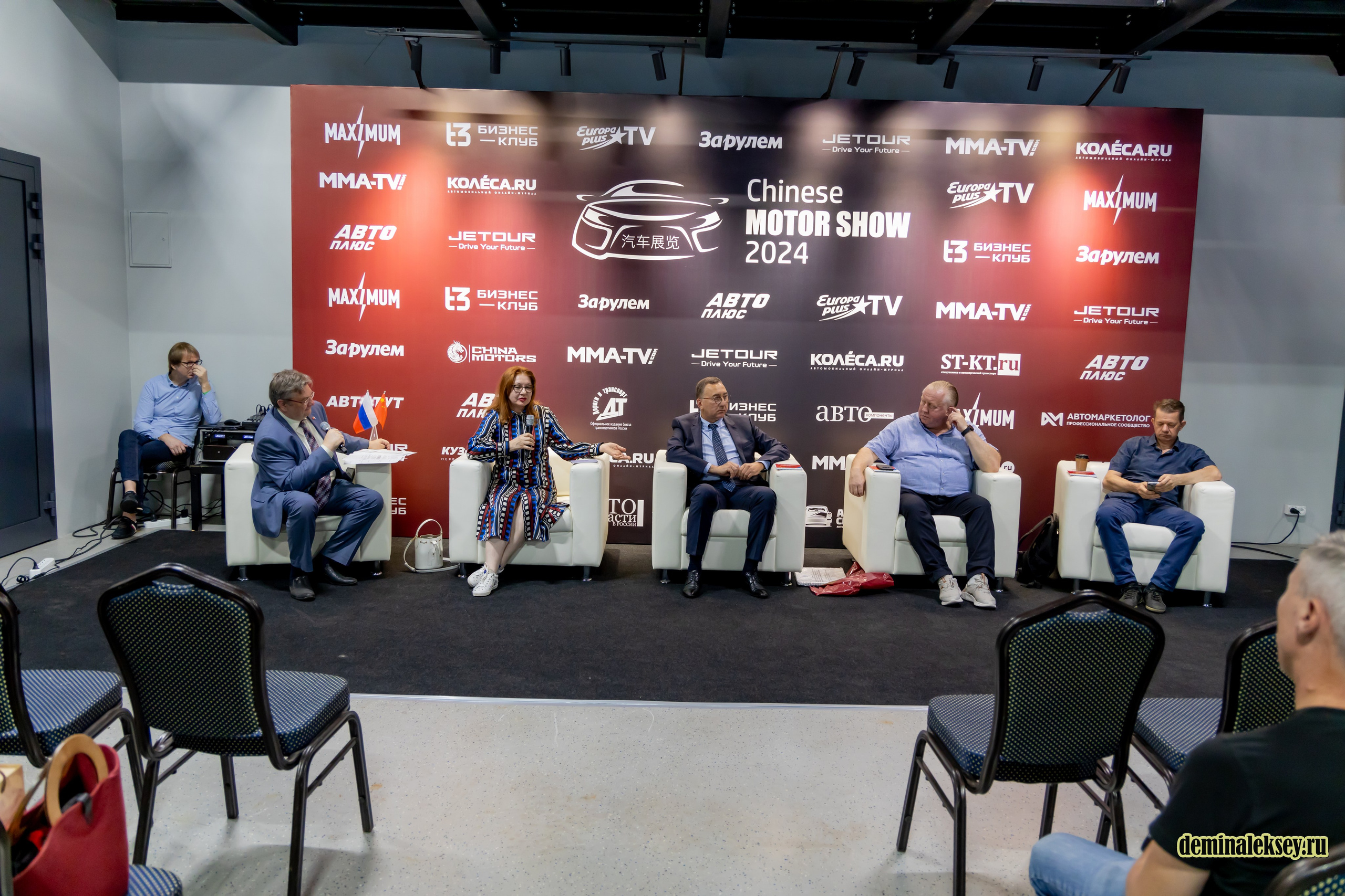 Chinese Motor Show 2024. Репортажный, семейный и студийный фотограф в Москве Демин Алексей