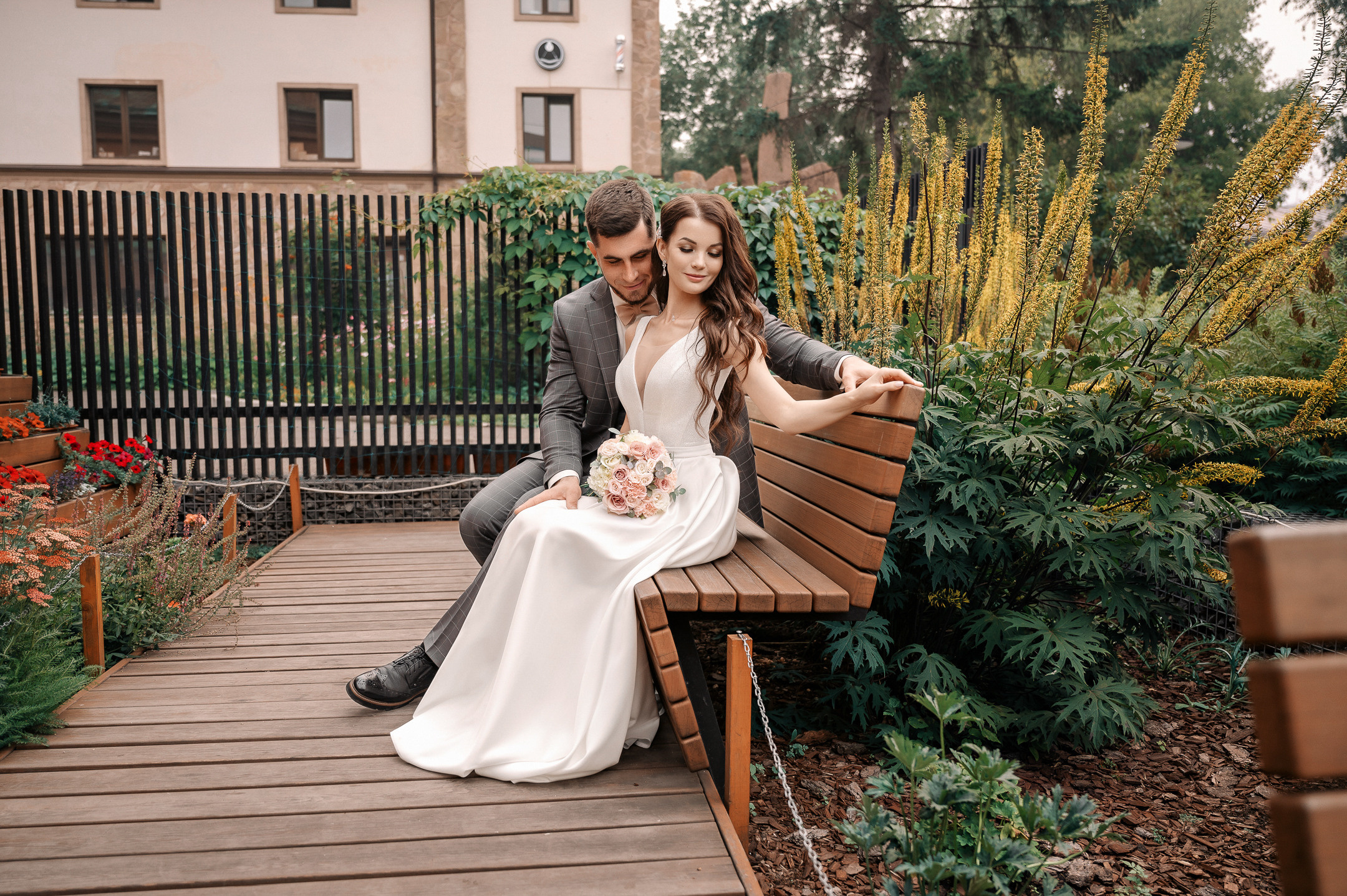 Софья и Александр. Свадебный семейный фотограф в Батуми Павел Мишарин