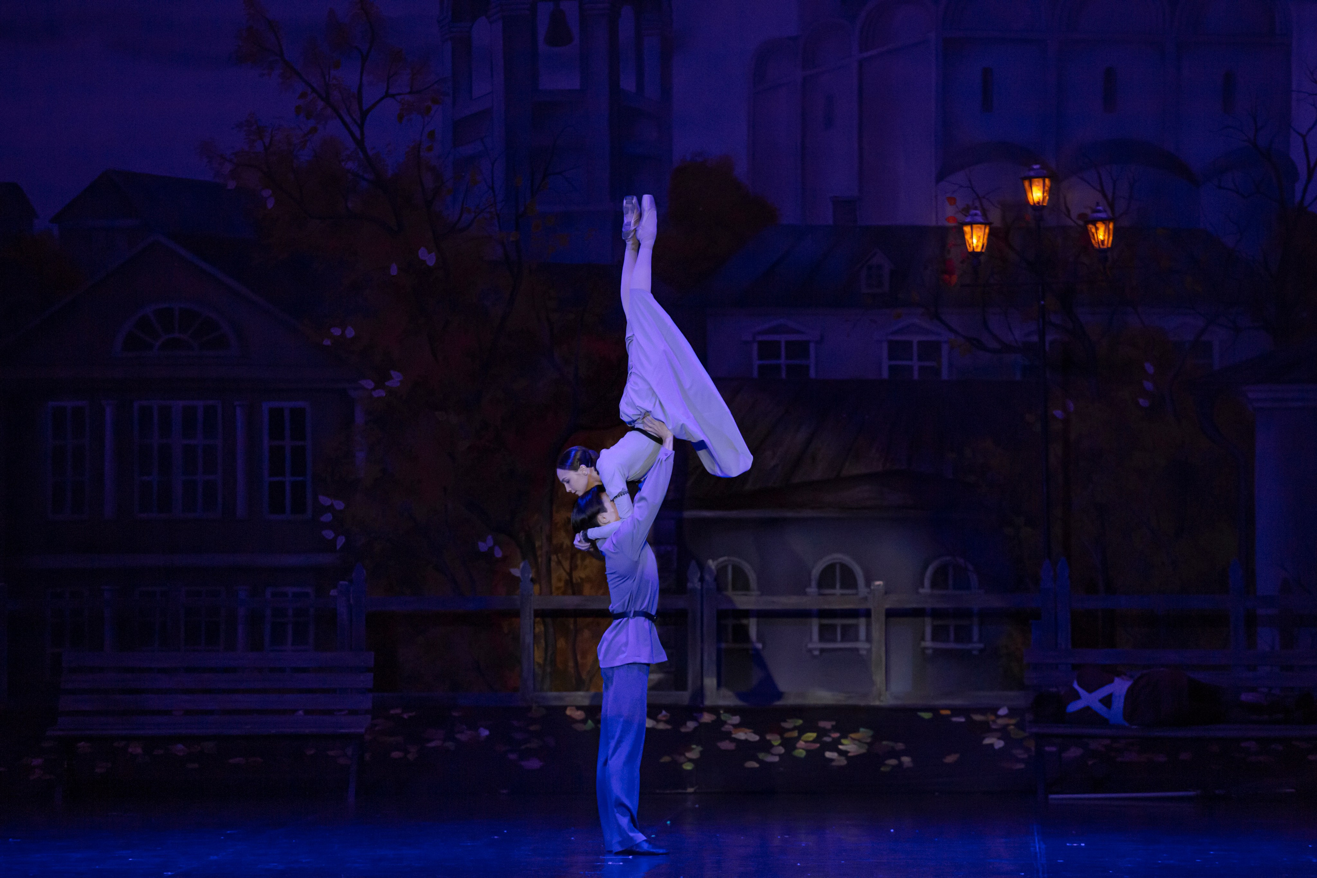 Анюта — спектакль — премьера на сцене Зимнего театра Марийского театра оперы и балета. Фотограф в Сочи Юрий Шептаев