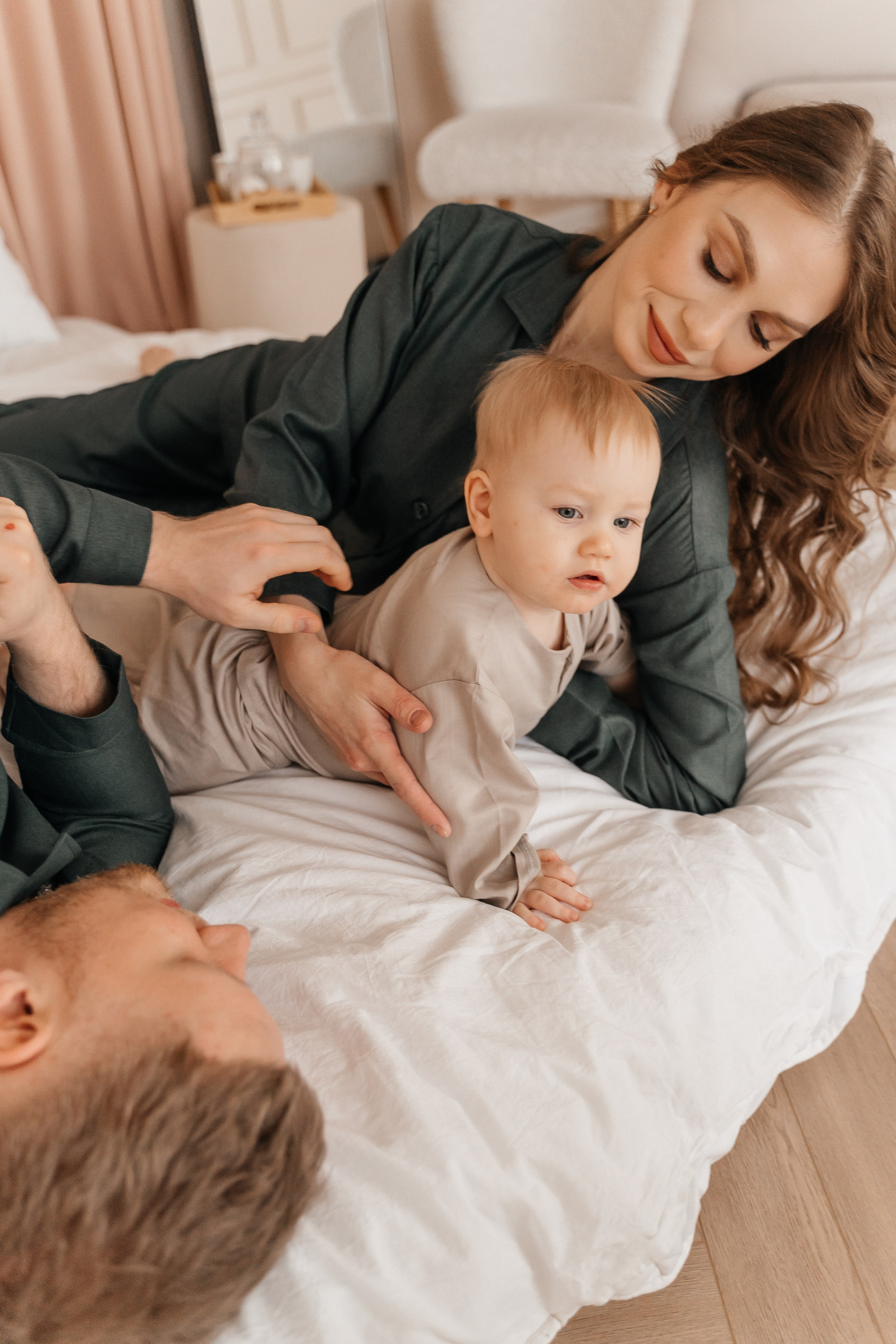 Илья, Таня и Мирон. Волик Мария