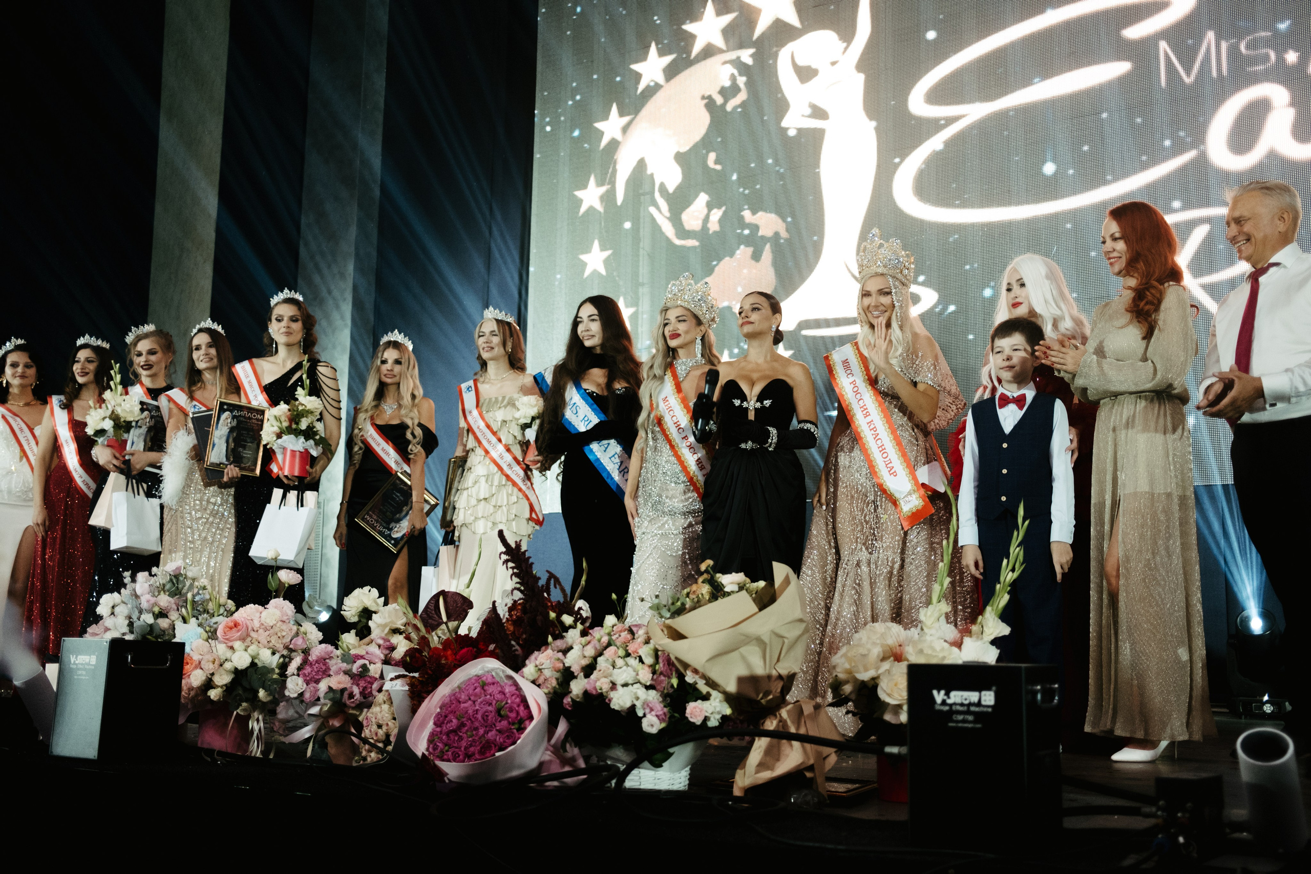 Мисс и Миссис Россия Земли Краснодар 2025 программа. Свадебный и репортажной фотограф Денис Ожигин в Краснодаре и Краснодарском крае