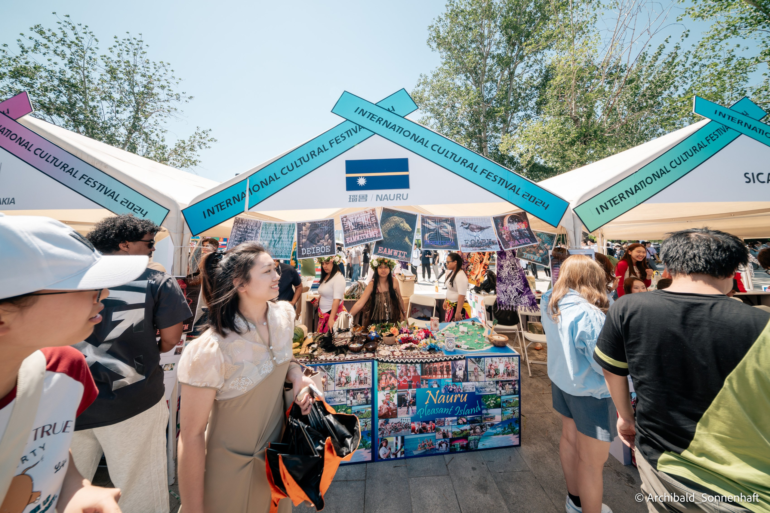 TJU Cultural Festival. Photographer in Guangzhou, China. Archibald Sonnenhaft