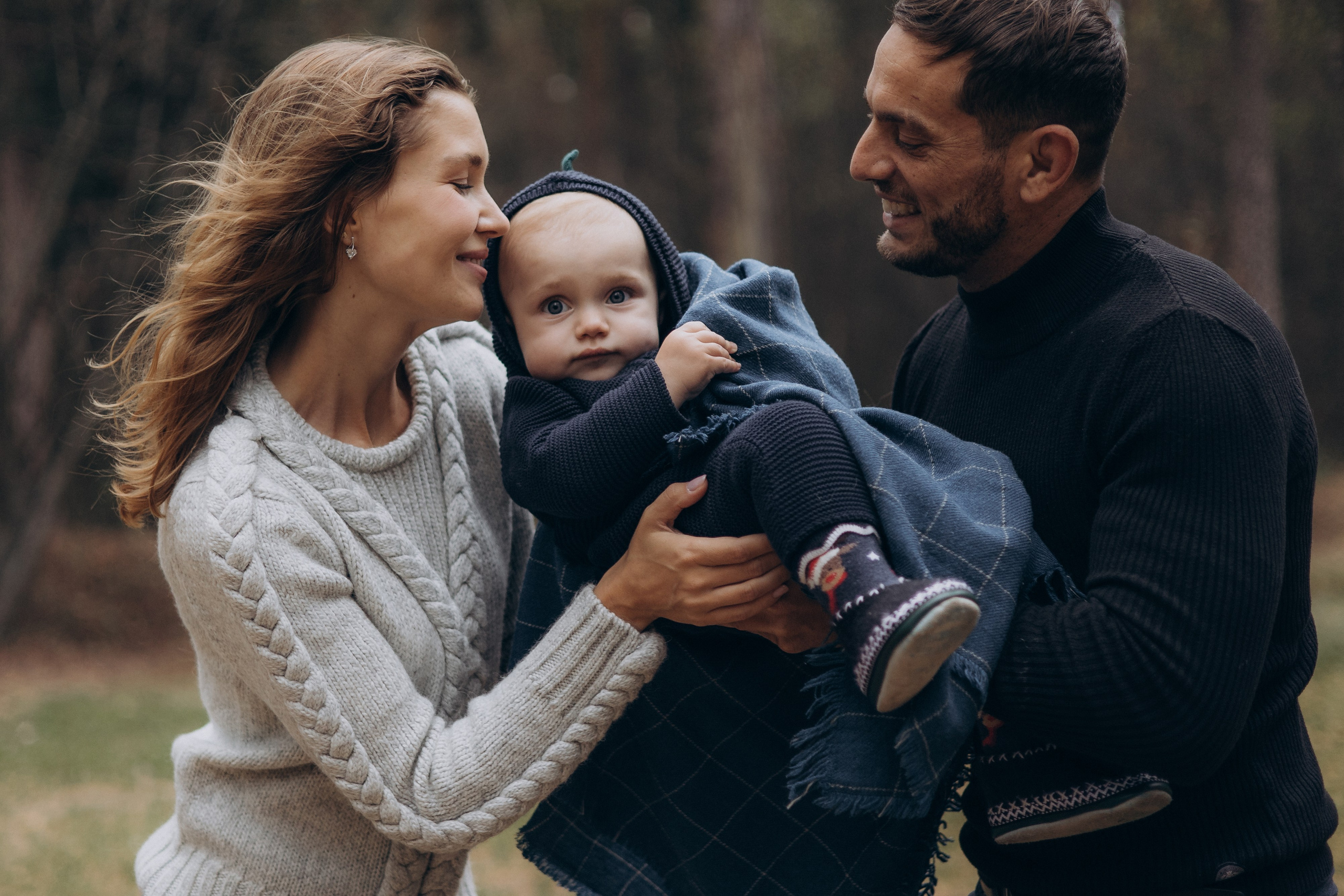 Семейная фотосессия в Кинешме в парке. Артем Розанов фотограф в Иванове фотограф в Кинешме
