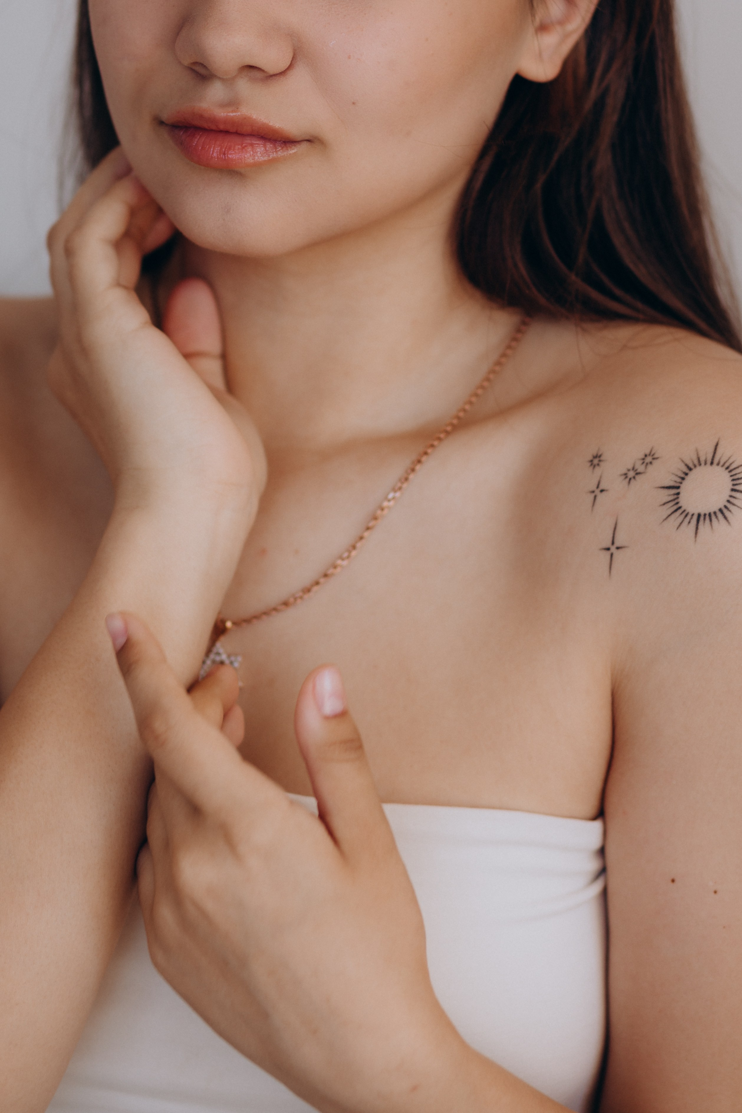 Фотосессия для контента салона красоты Бровико. Фотограф в Санкт-Петербурге Разиля Идиятуллина