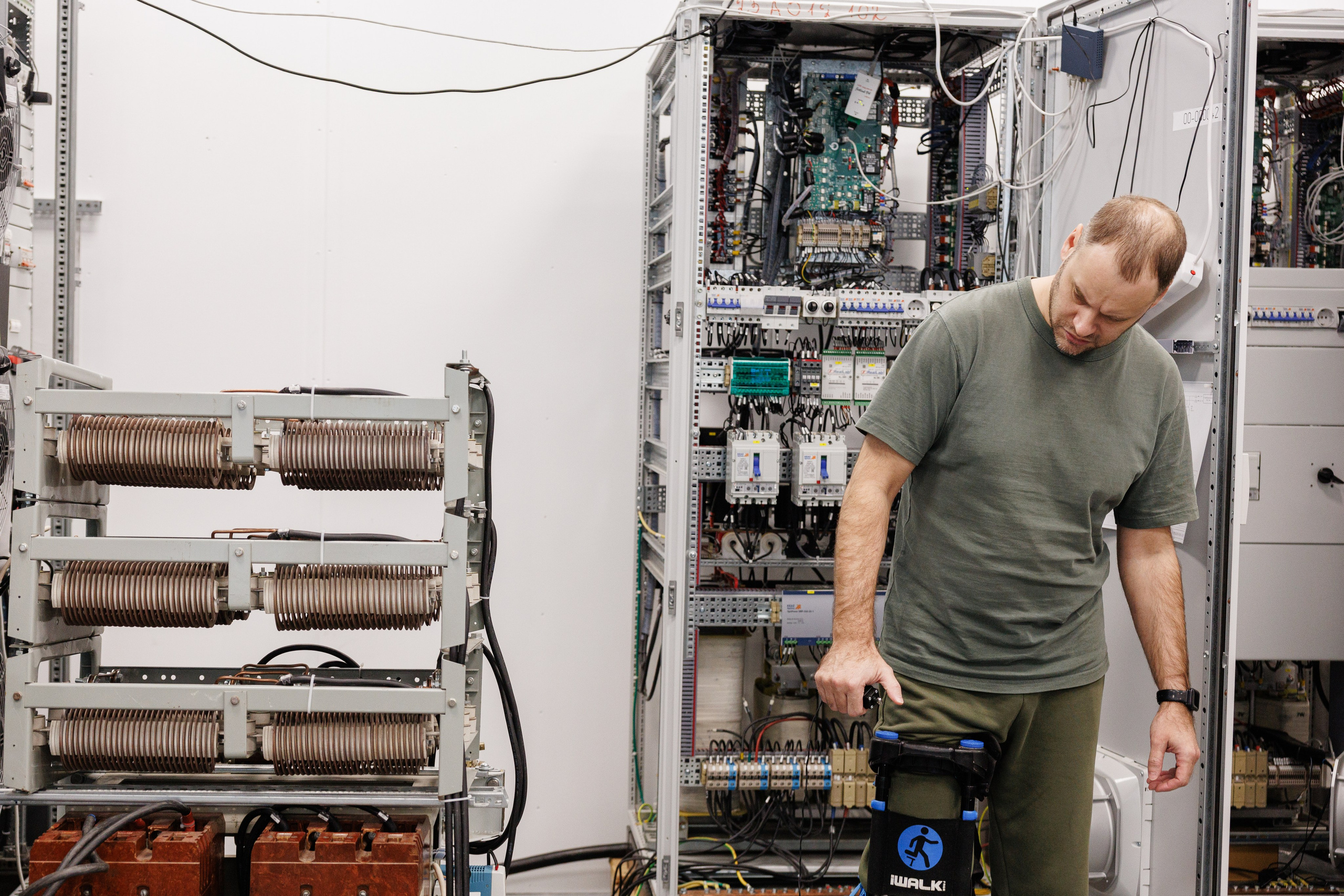 Вольтаг — Экскурсия по производству. Контент для бизнеса в Екатеринбурге Полдень Медиа