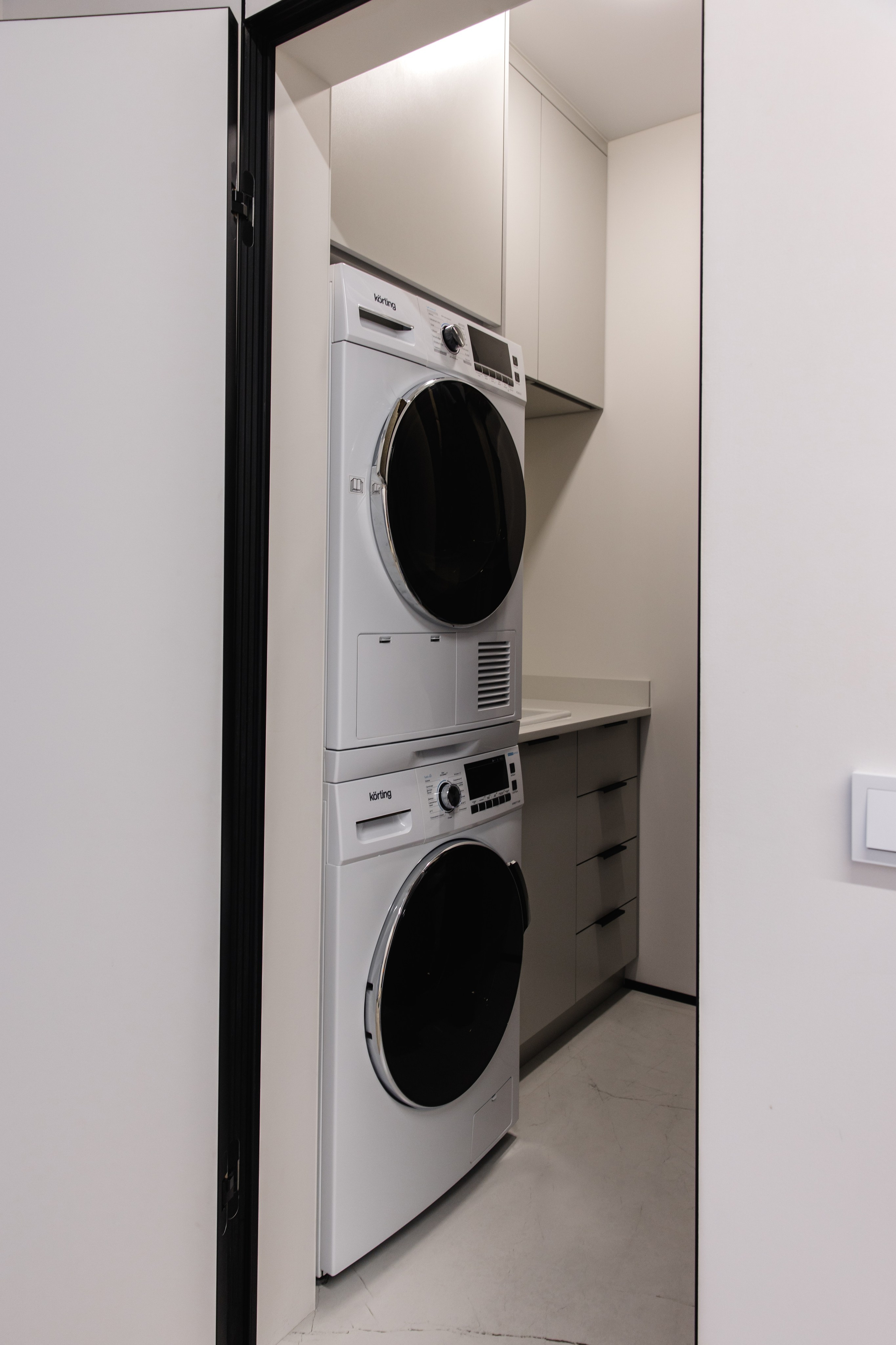 Rozalux. ГУДРУМ — Мебель на заказ в Томске | Кухни | Шкафы | Стулья и Столы