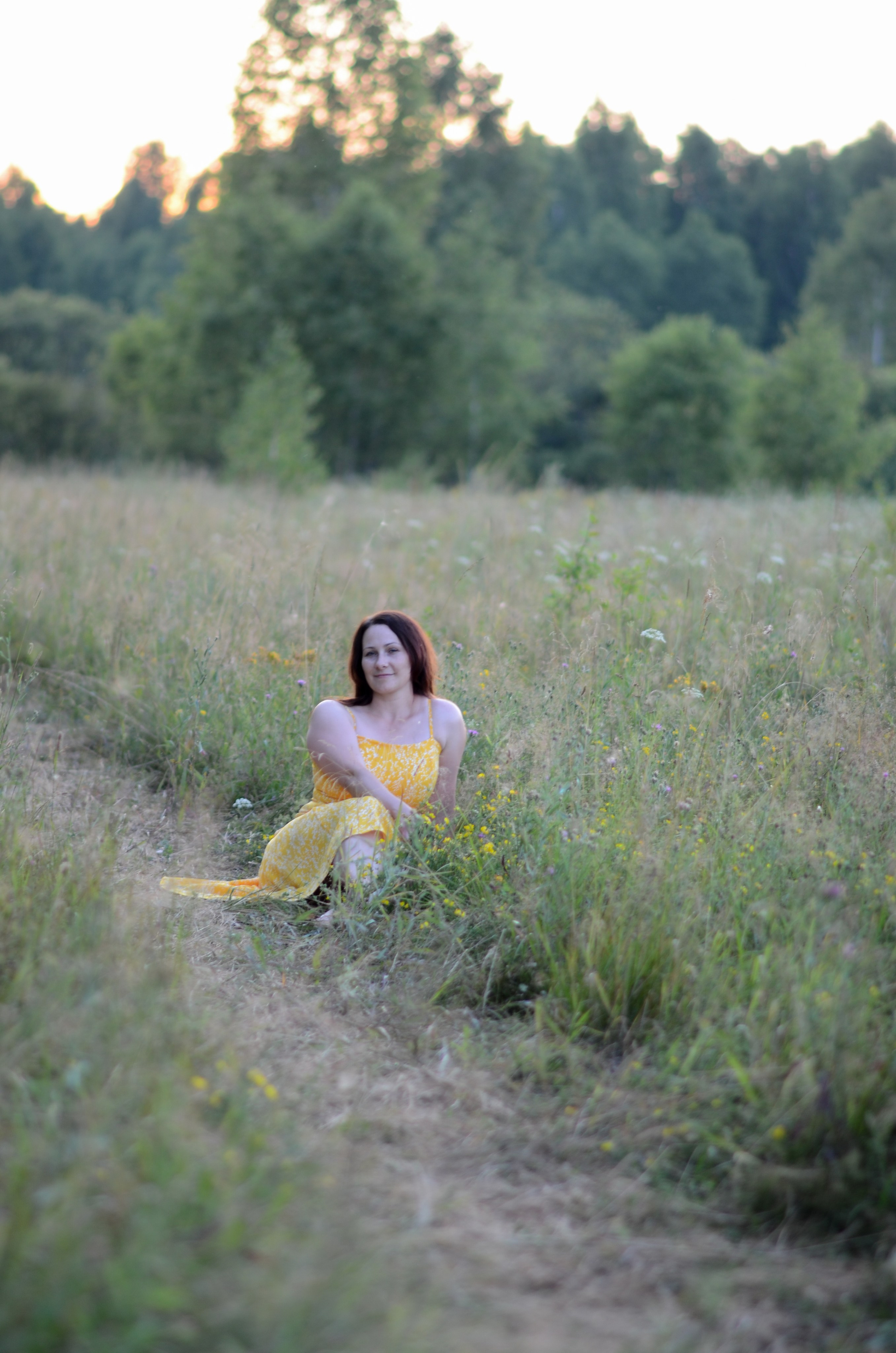 Летняя в поле. Семейный фотограф г. Москва