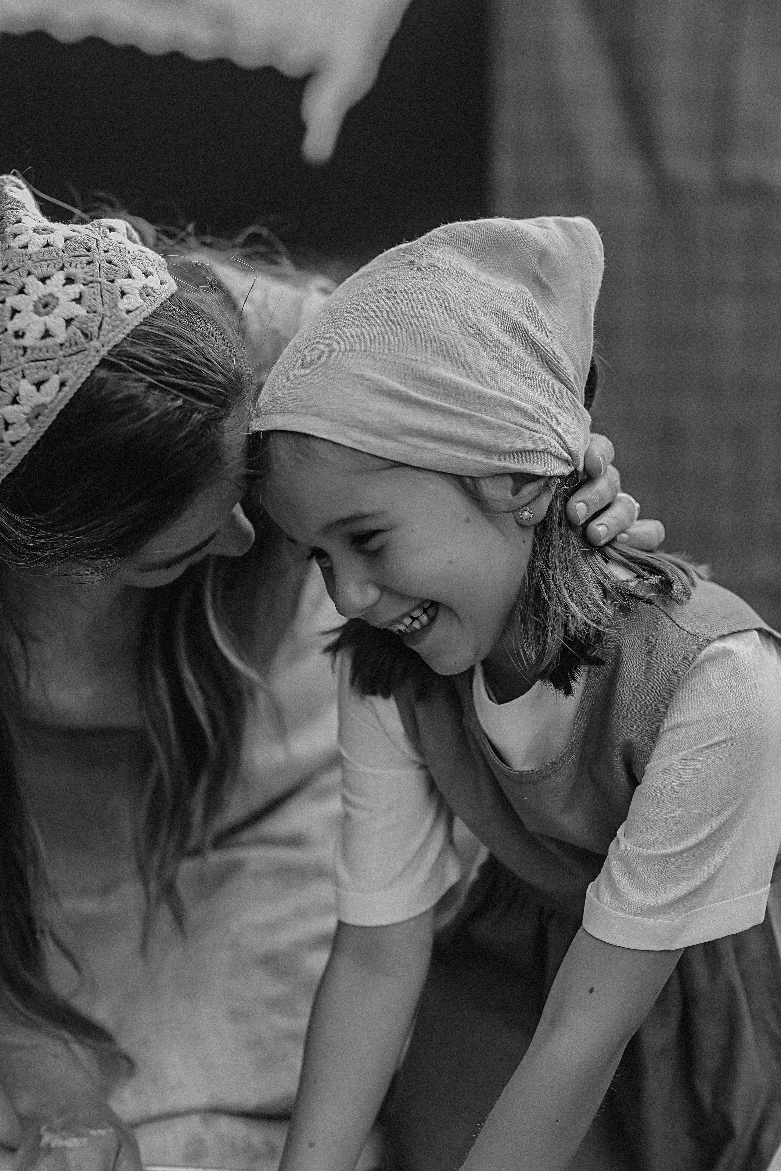 Стирка у дома. Семейный фотограф Тюмень, фотограф на роды Салмина Мария