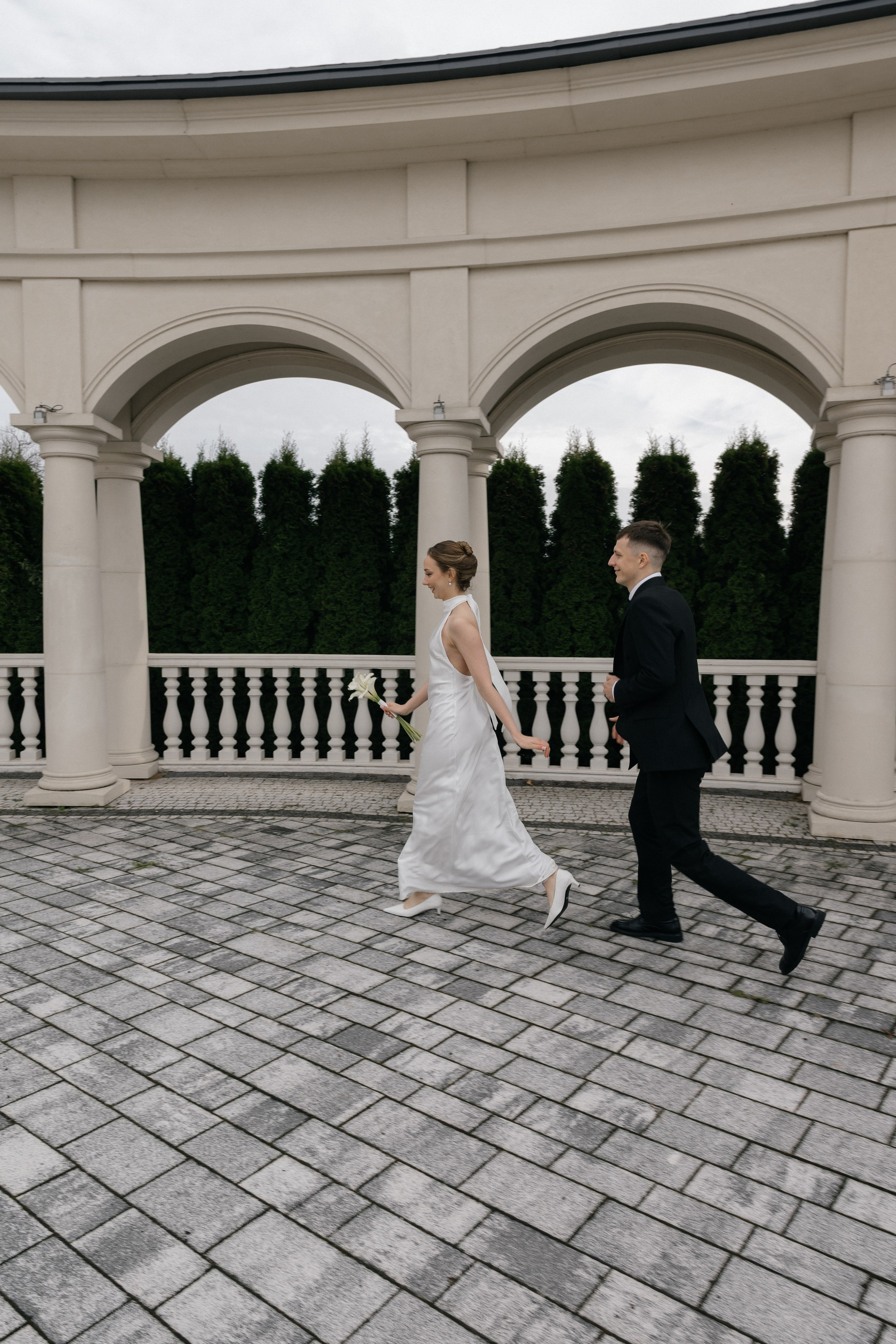 Wedding day in Martinique Bar. Wedding PHOTOGRAPHER Andrew Vnukov