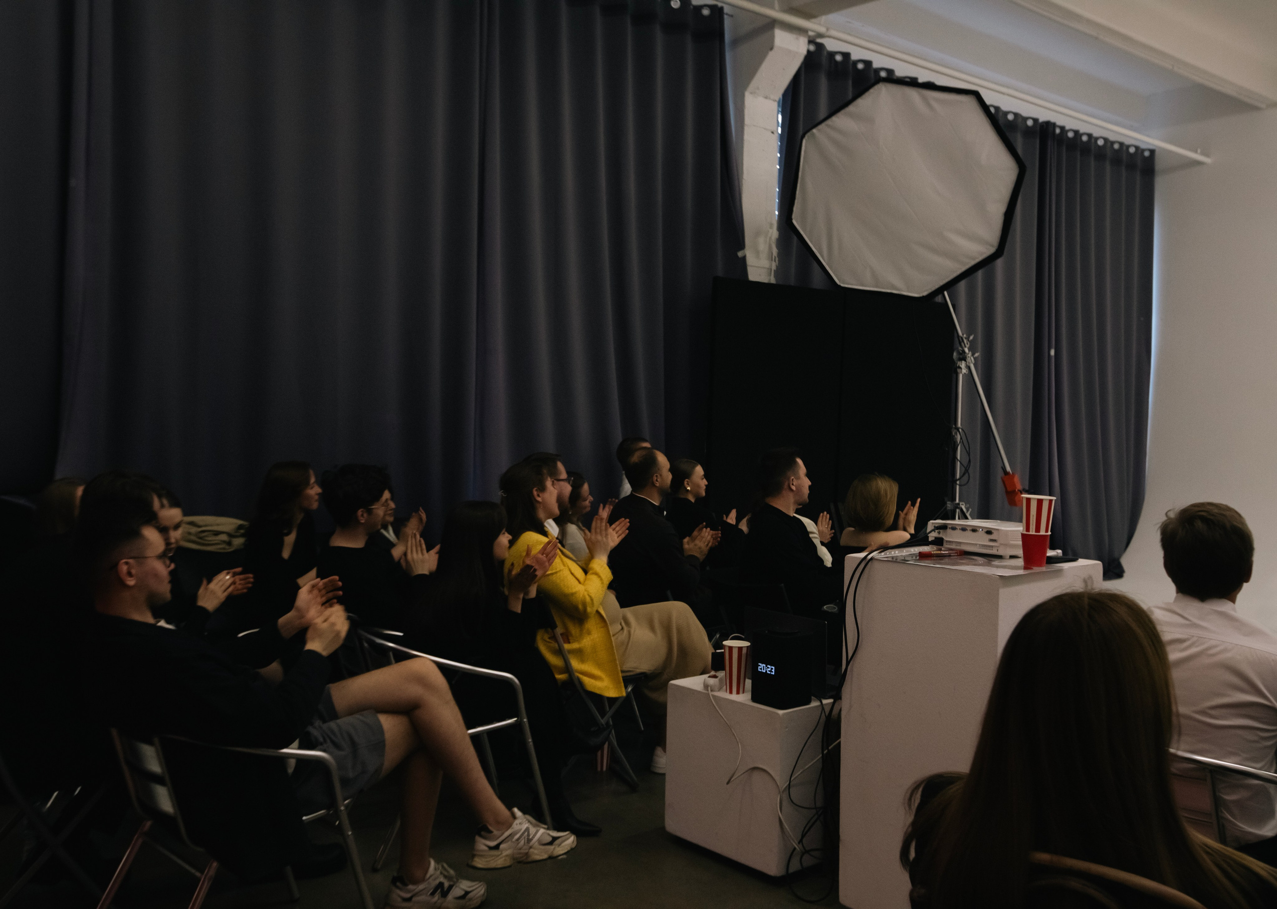 Премьера фильма «Как перестать сомневаться». Главная