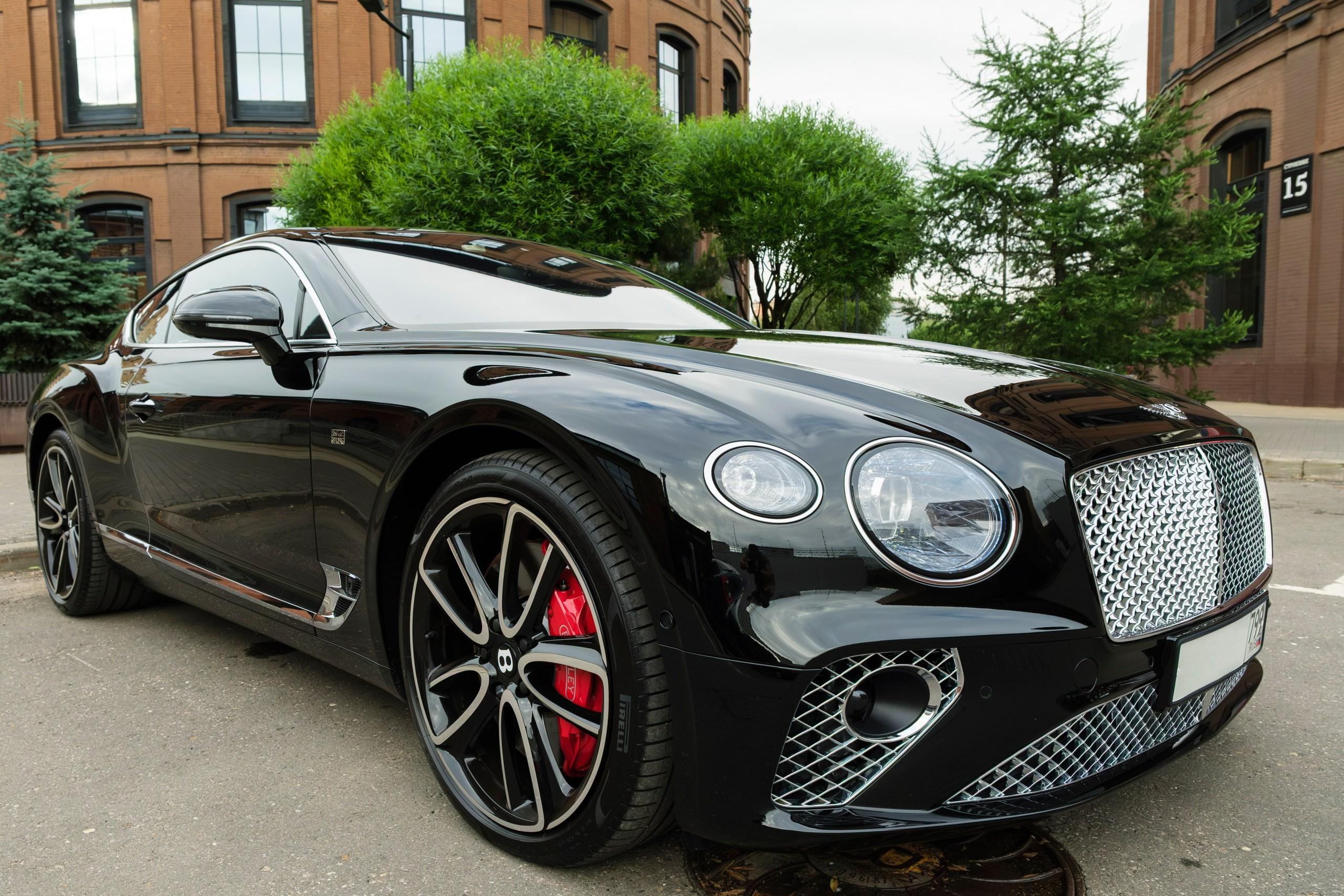 Съёмка Bentley Continental GT First Edition для продажи. Фотограф на мероприятие в Москве — Павел Соколов
