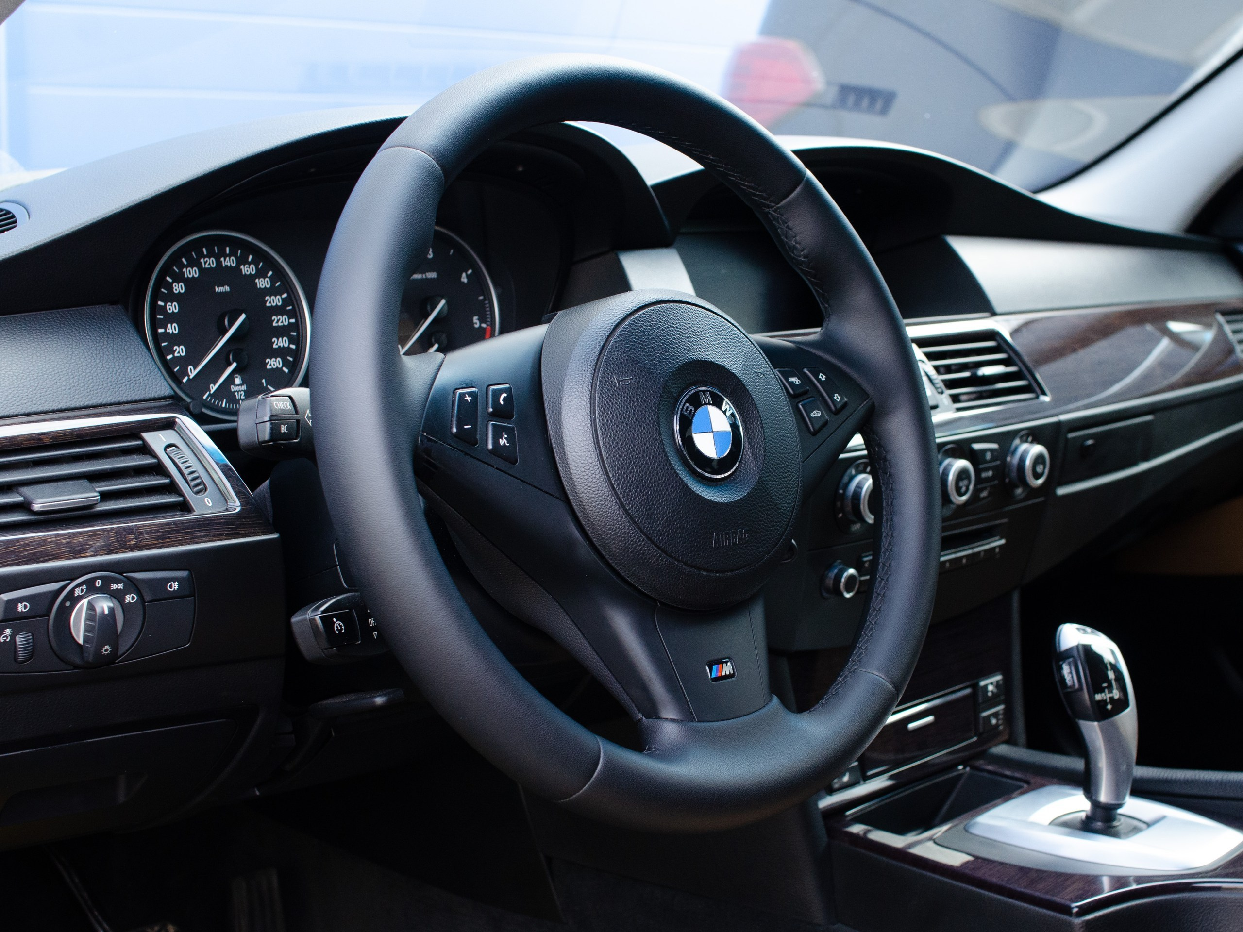 профессиональный фотограф авто для продажи