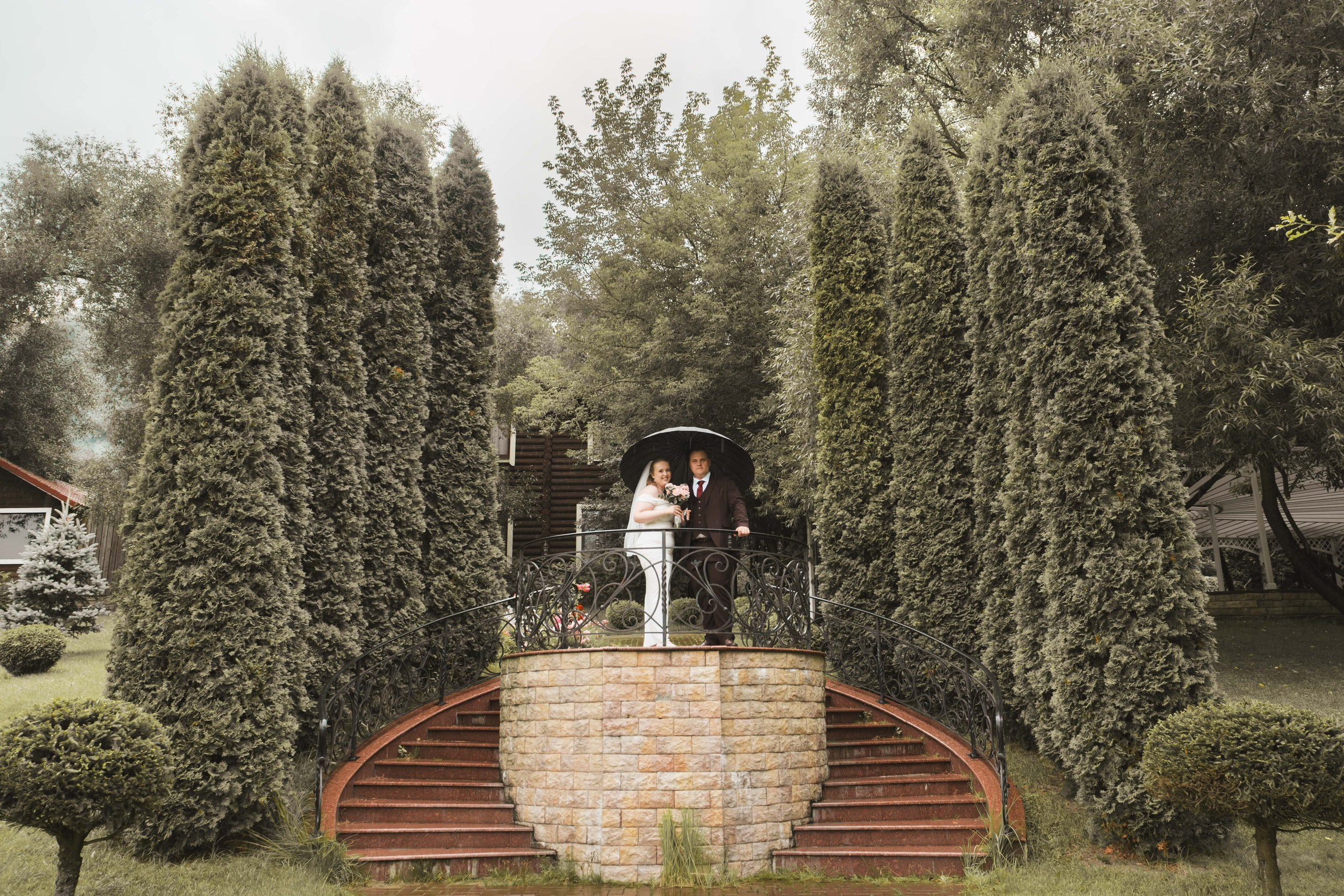 Фотосессия невесты и жениха в загородном клубе «ЗаВидное». Фотограф на мероприятие в Москве — Павел Соколов