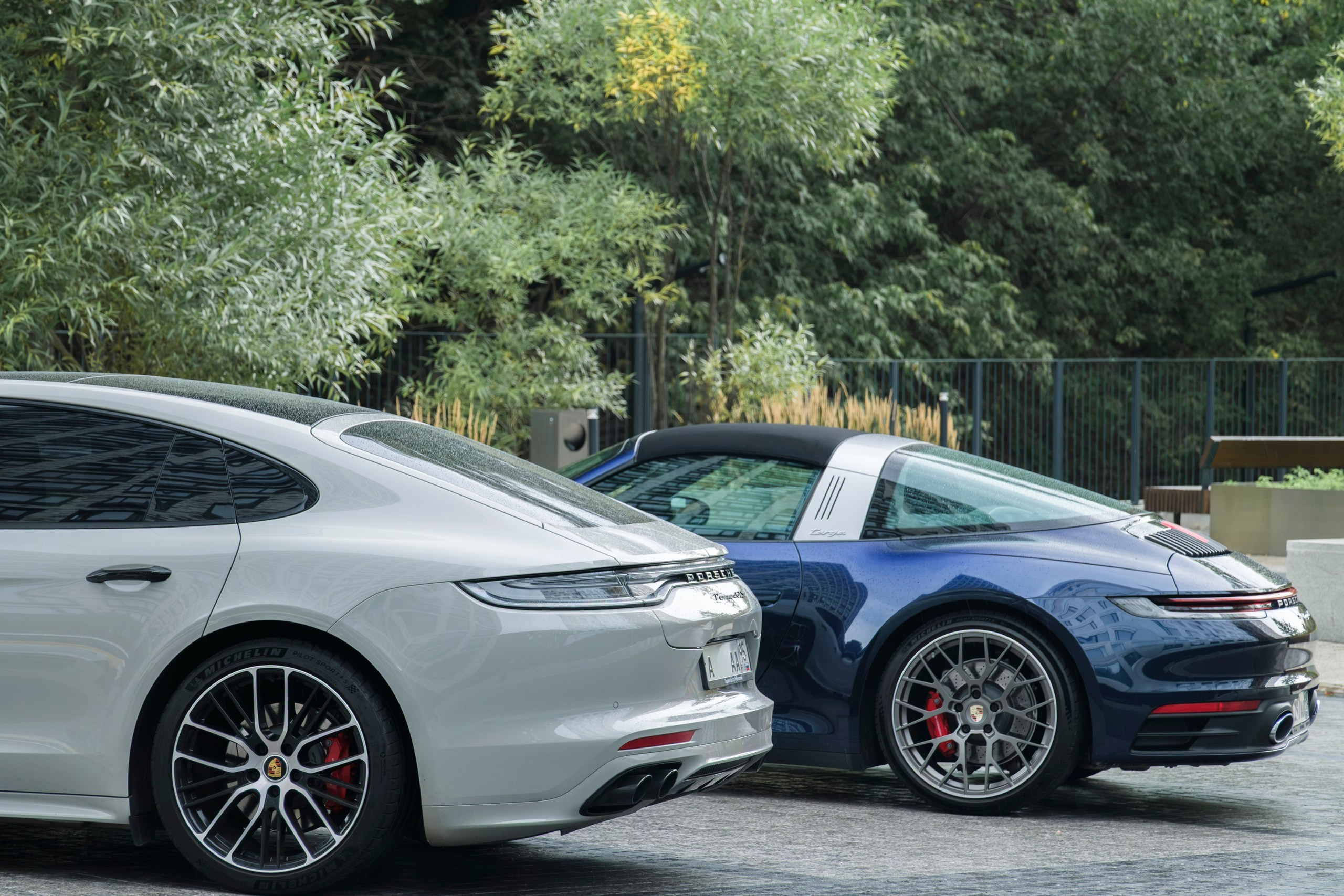 Съёмка автомобилей Porsche 911 Targa 4S и Panamera GTS. Фотограф на мероприятие в Москве — Павел Соколов