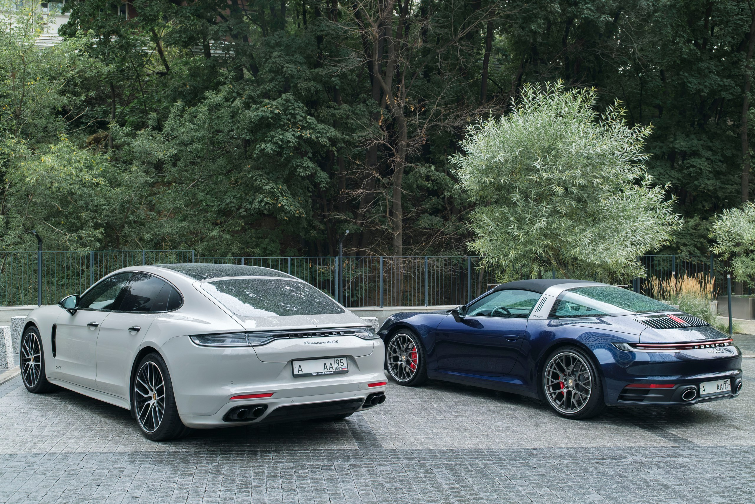 Съёмка автомобилей Porsche 911 Targa 4S и Panamera GTS. Фотограф на мероприятие в Москве — Павел Соколов