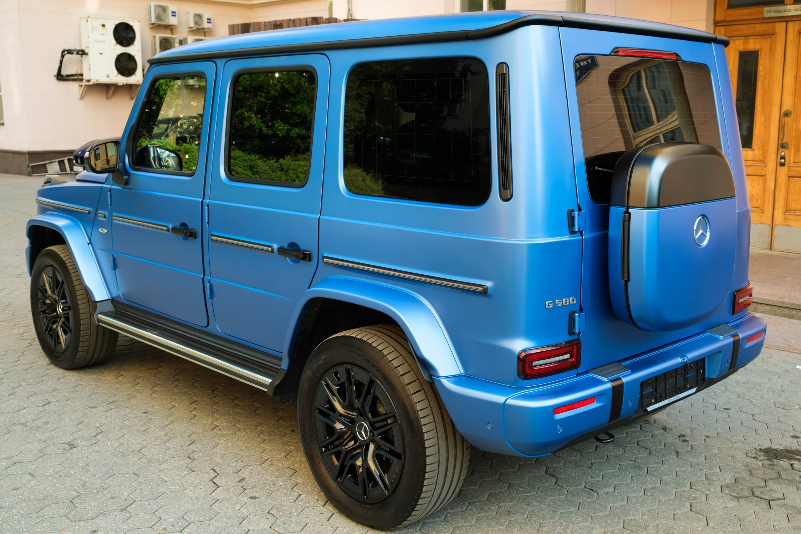 Съёмка Mercedes G 580 EQ для продажи. Фотограф на мероприятие в Москве — Павел Соколов